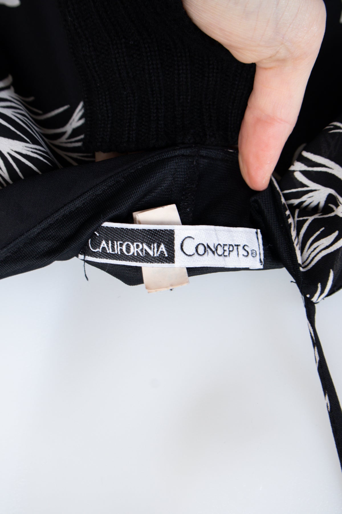 #140 California Concepts Cami Top Black | c. 207 | Size 10