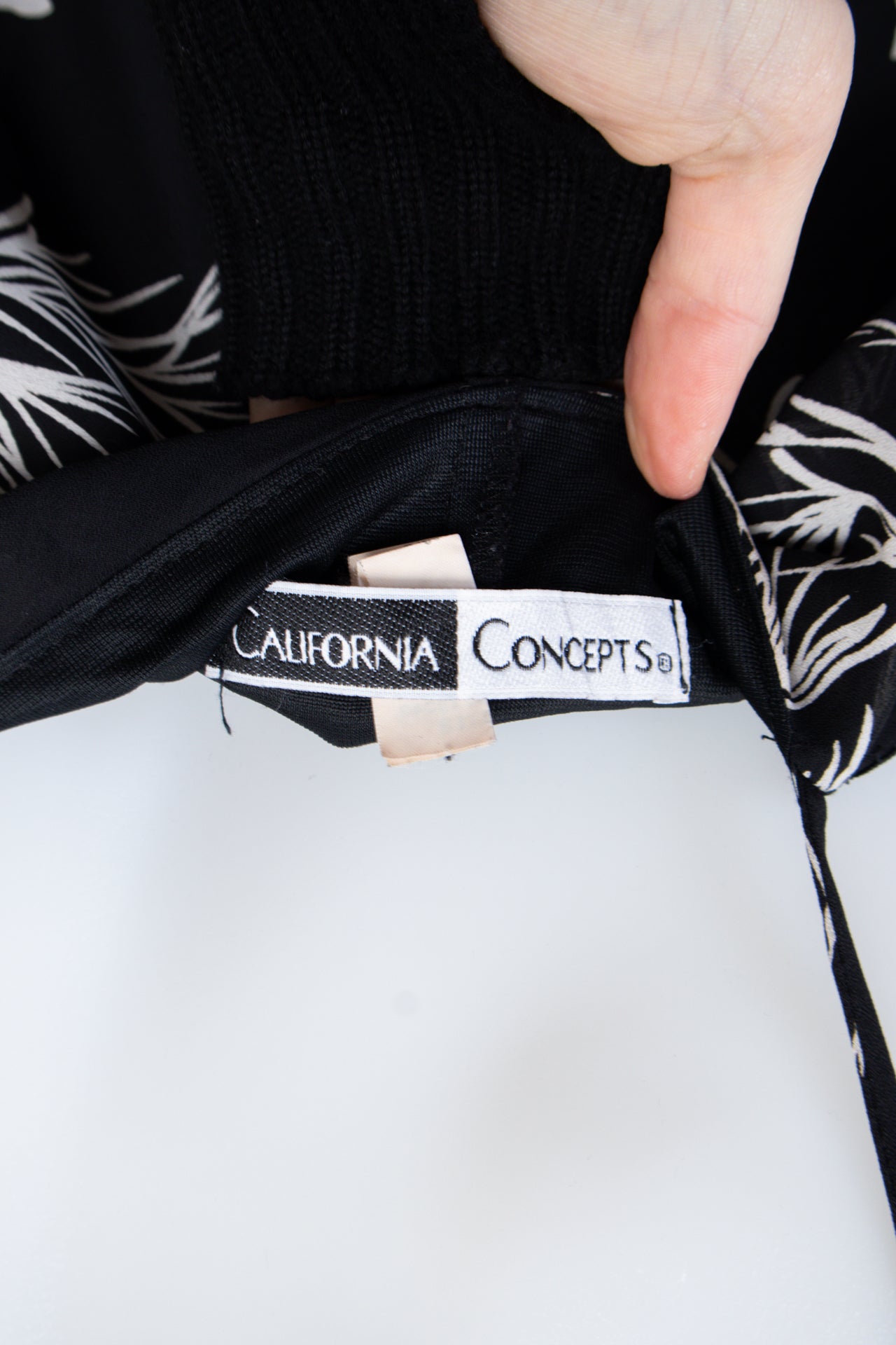 #140 California Concepts Cami Top Black | c. 207 | Size 10