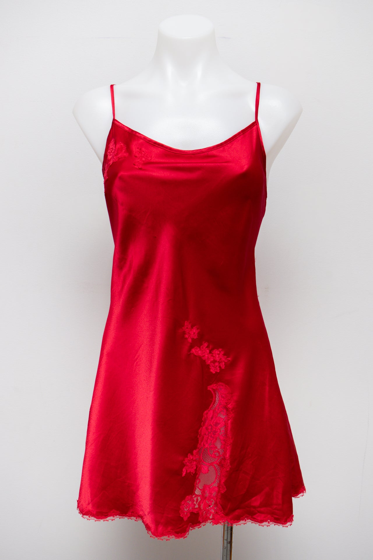 #157 Victoria's Secret Camisole Red | c. 191 | Size 12