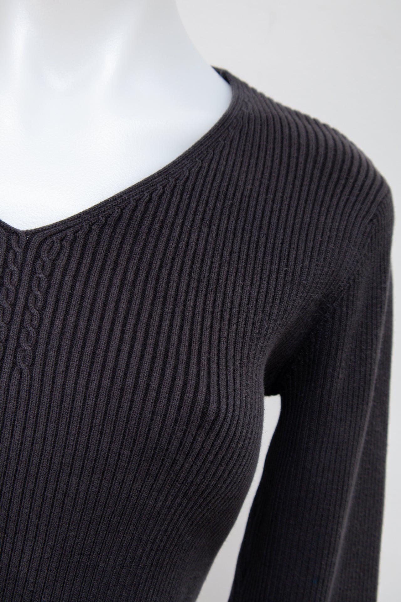 #107 Tommy Hilfiger T-shirt Black | c. 197 | Size 8