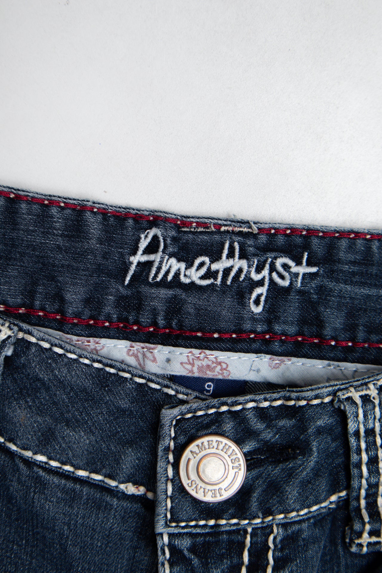 #160 Amethyst Jeans Blue | c. 193 | Size 8