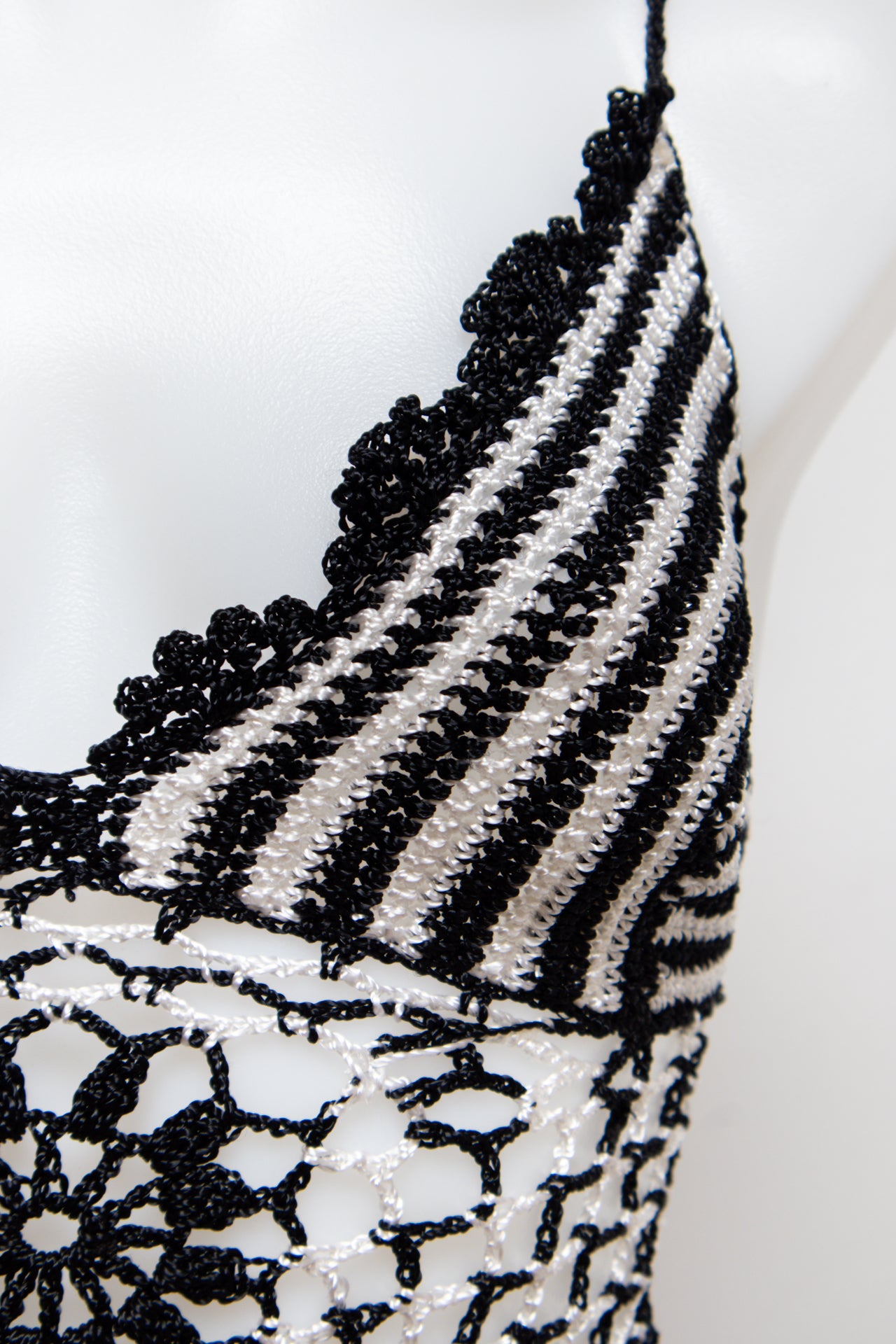 #87 Cami Top Black | c. 188 | Size 8/10