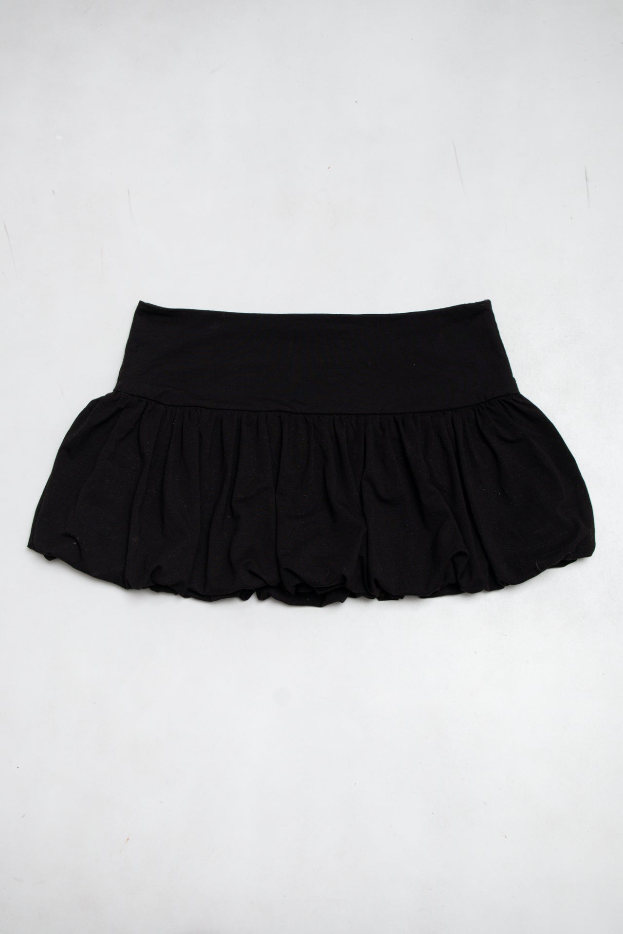 #142 Cutie Beauty Skirt Black | c. 196 | Size