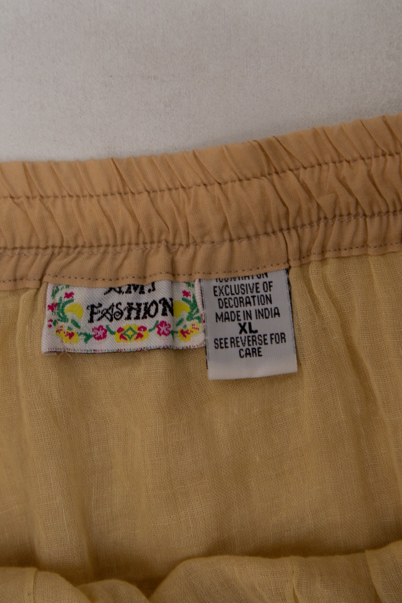 #096 Xl Fashion Skirt Beige | c. 203 | Size 8