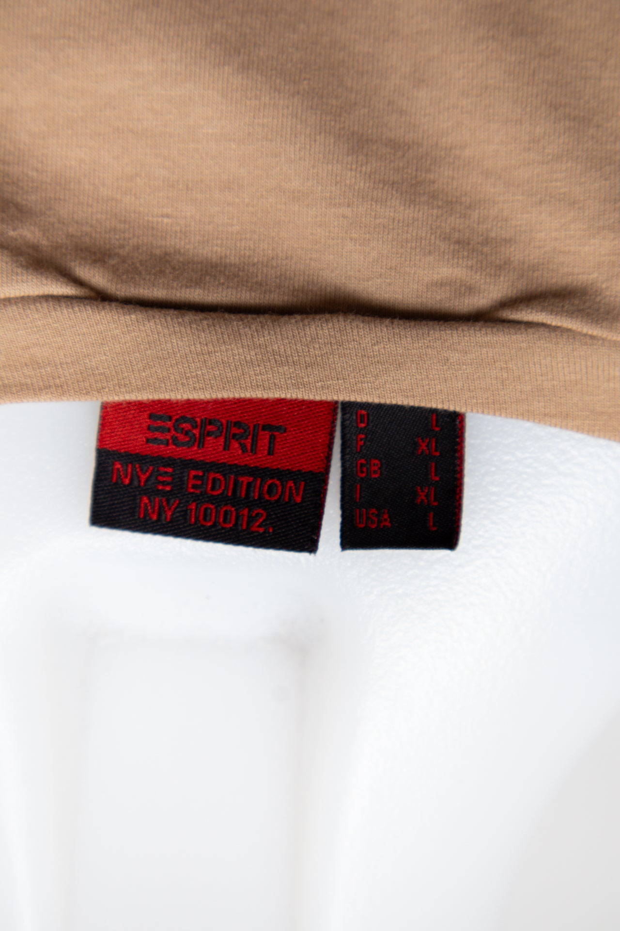 #19 Esprit T-shirt Beige | c. 191 | Size 10/12