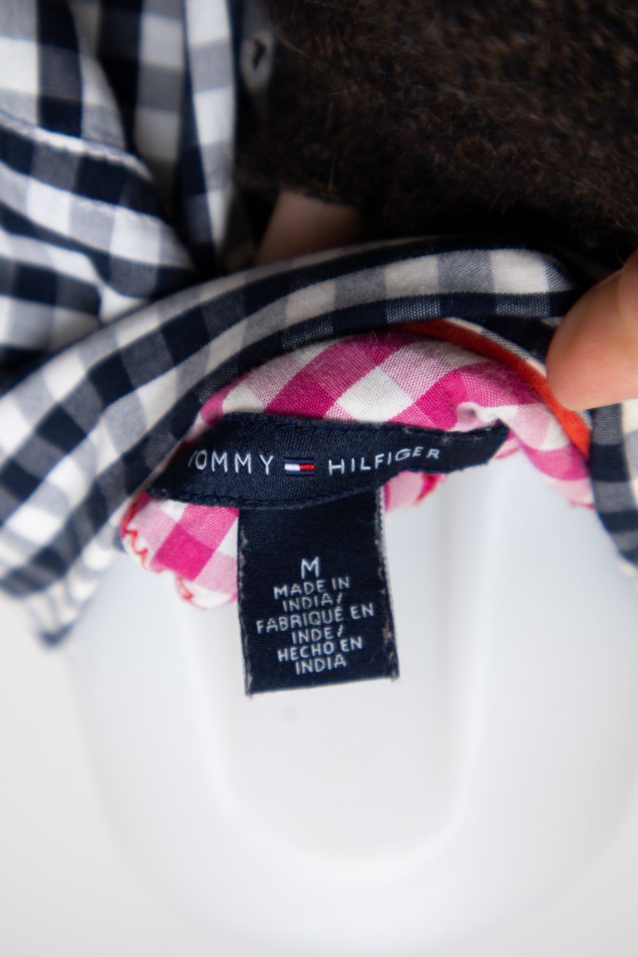 #92 Tommy Hilfiger T-shirt Black | c. 197 | Size 10