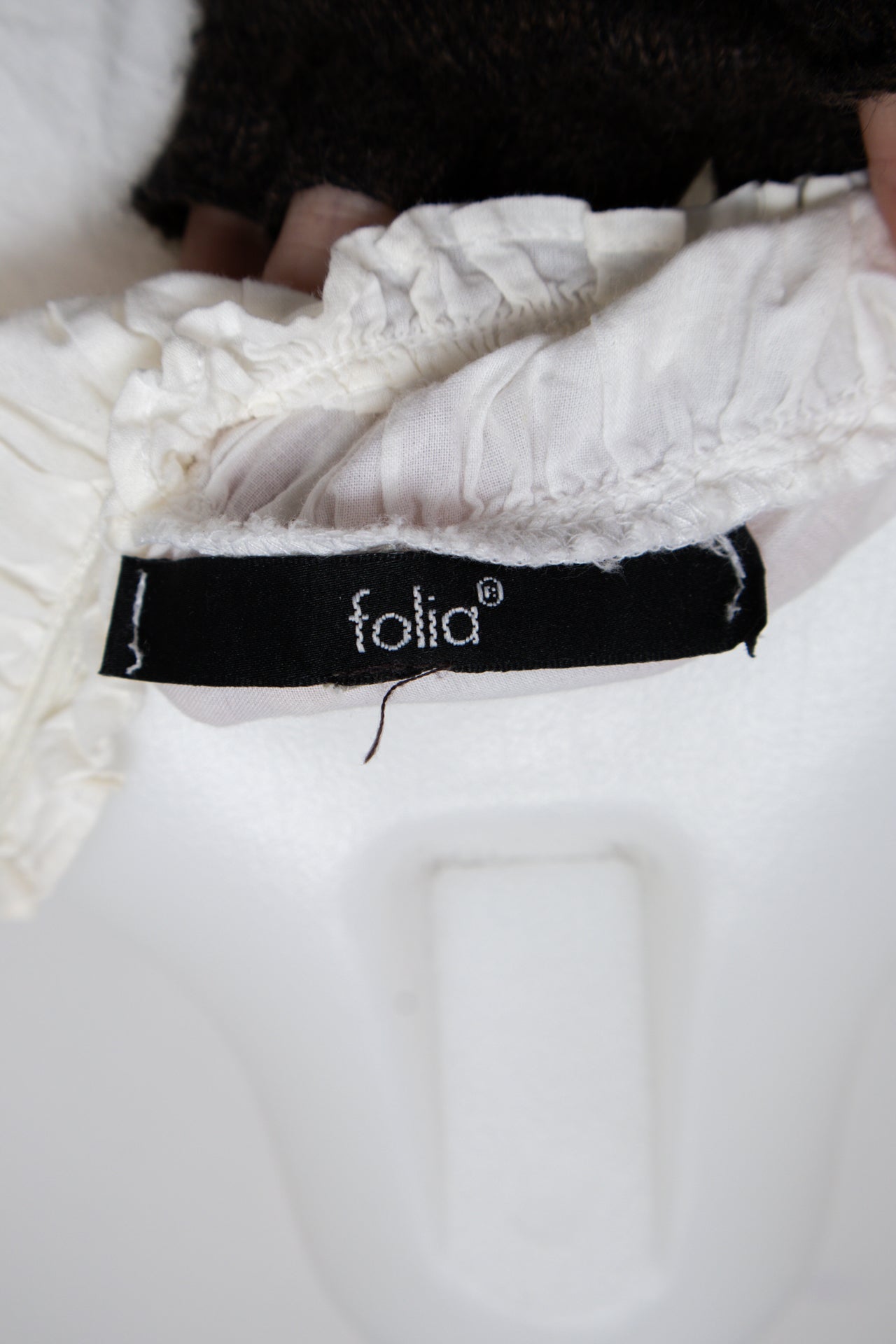 #022 Folia Short Sleeve White | c. 209 | Size 8