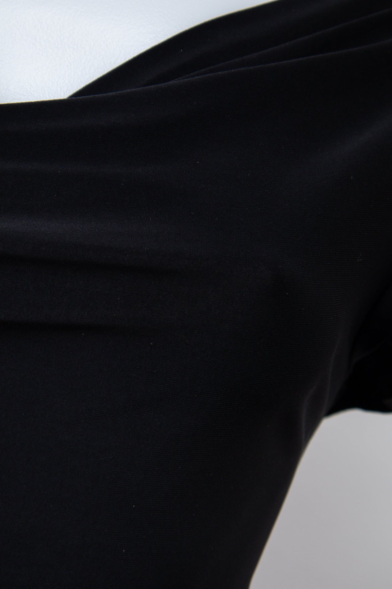 #94 American City Wear T-shirt Black | c. 198 | Size 10