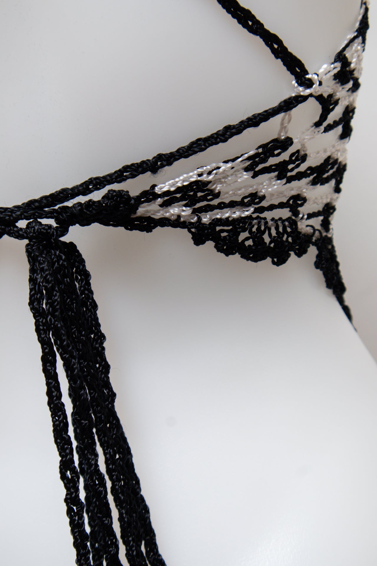 #87 Cami Top Black | c. 188 | Size 8/10