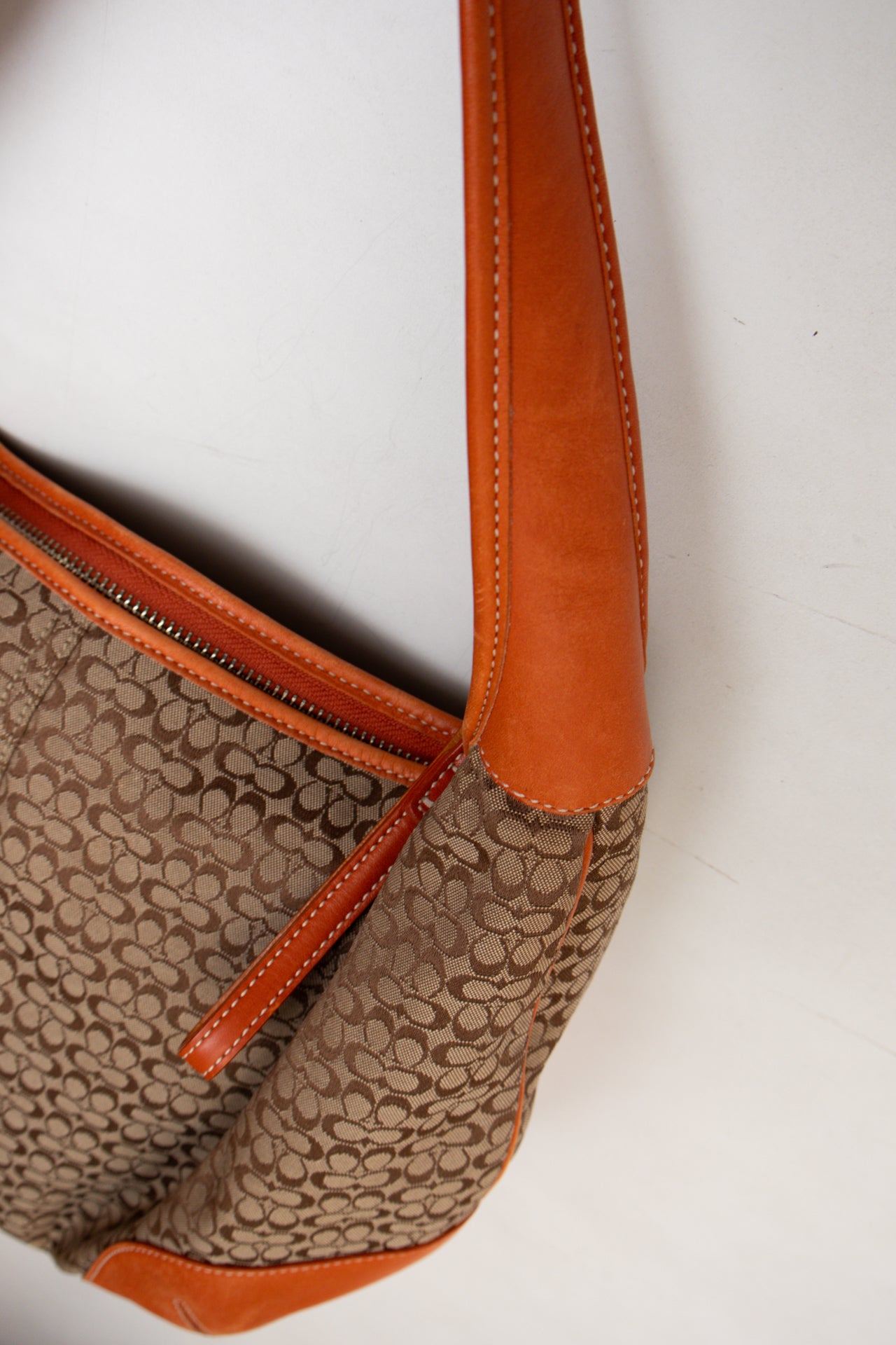 #208 Coach Shoulder Bag Brown | c. 194 | Size