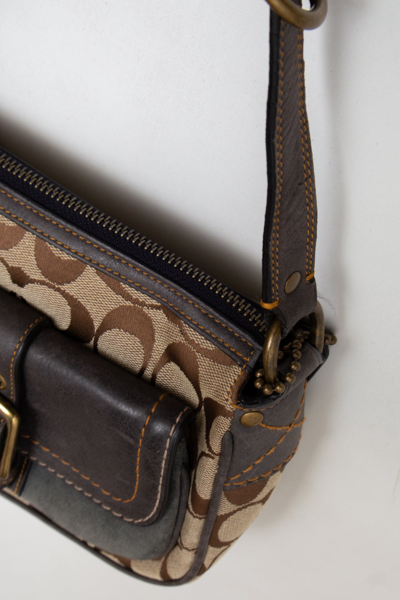 #152 Coach Shoulder Bag Brown | c. 187 | Size