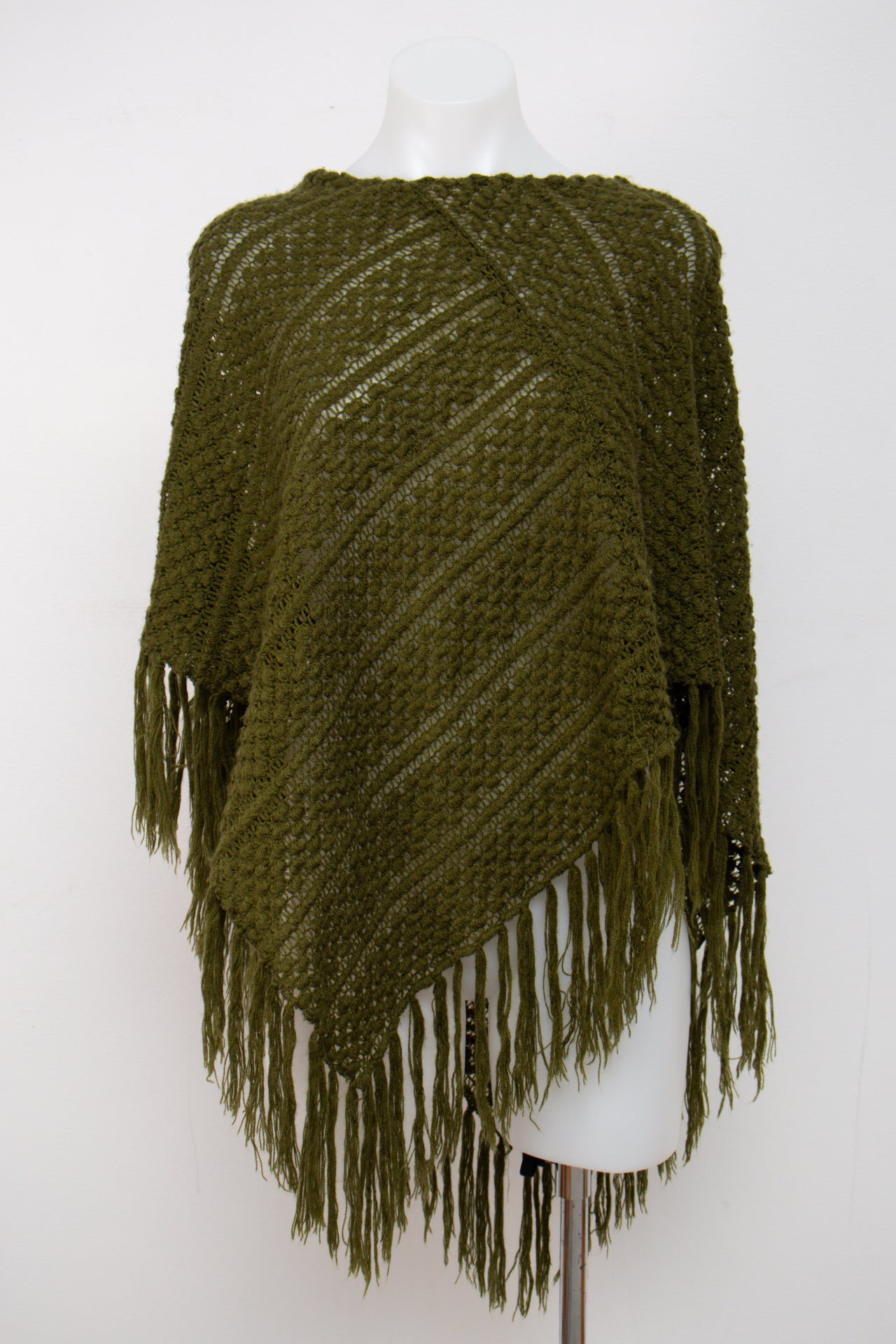 #066 Poncho Green | c. 201 | Size
