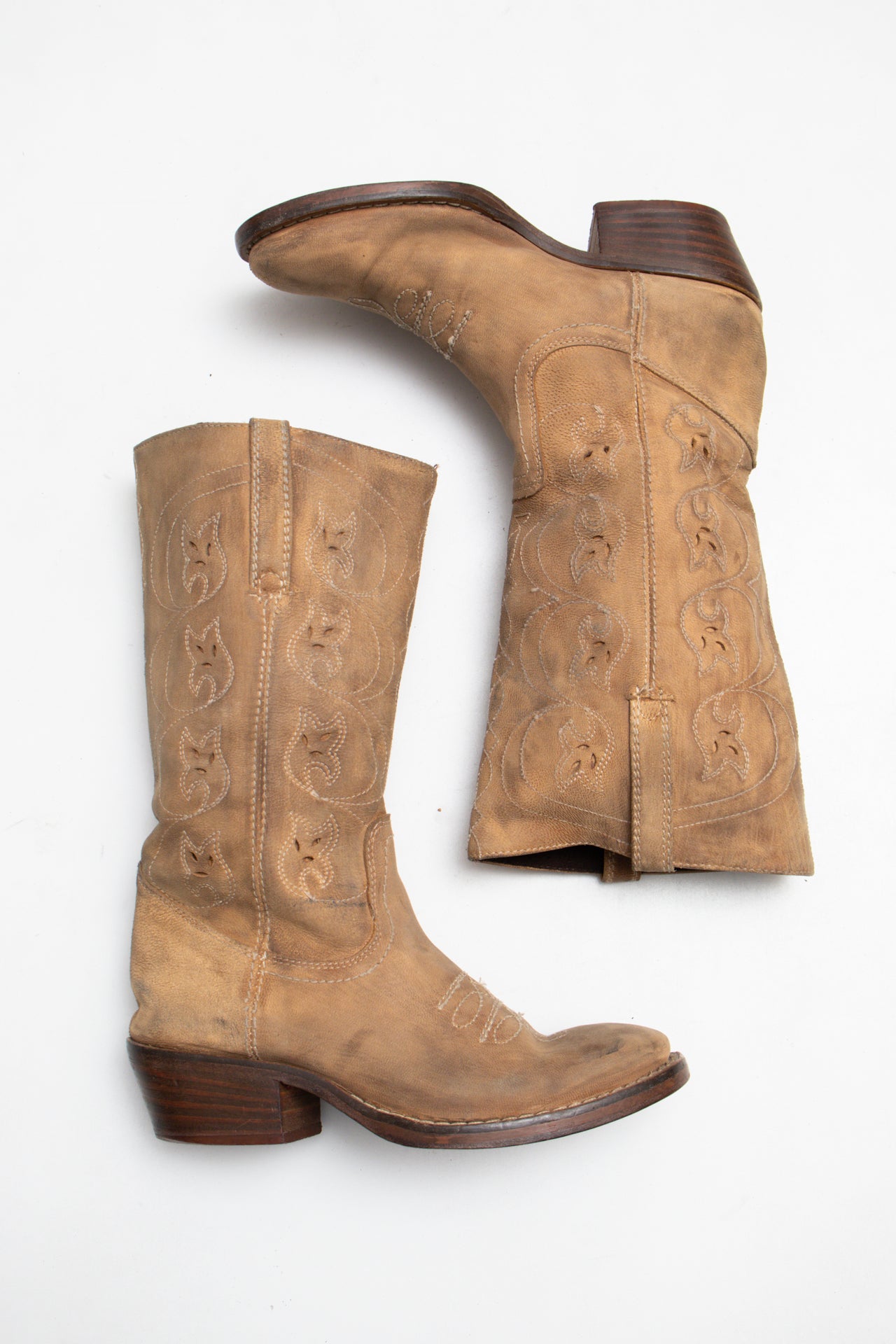 #183 Vero Cucio None Brown | c. 203 | Size 7