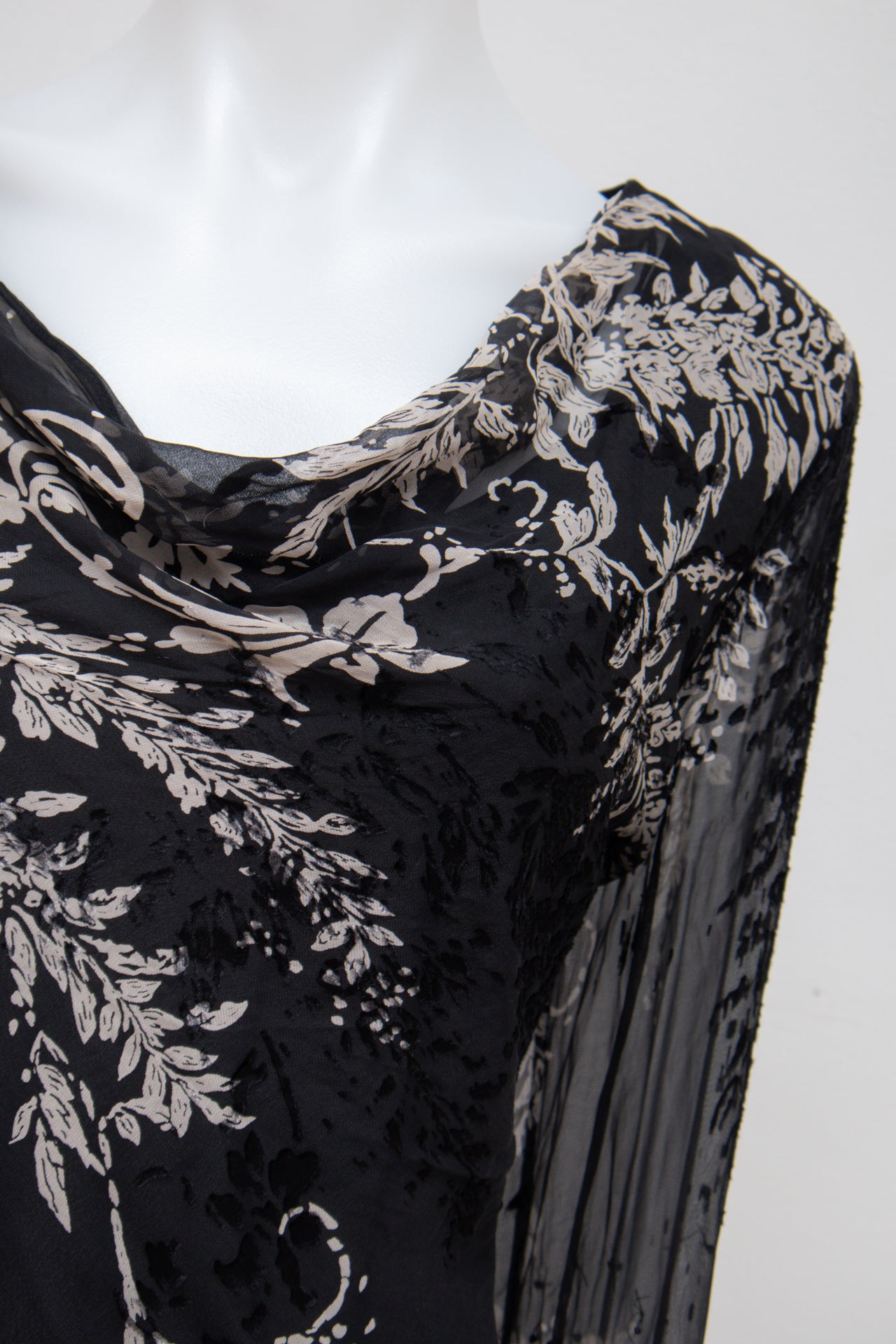 #62 Papillion Boutique Cami Top Black | c. 194 | Size 12