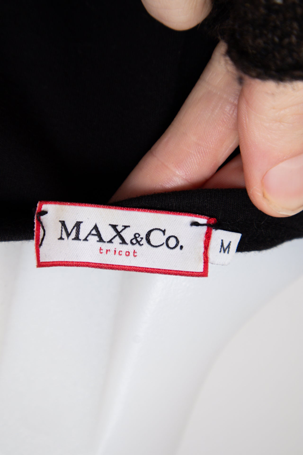 #061 Max&co. Baby Tee Black | c. 211 | Size 10