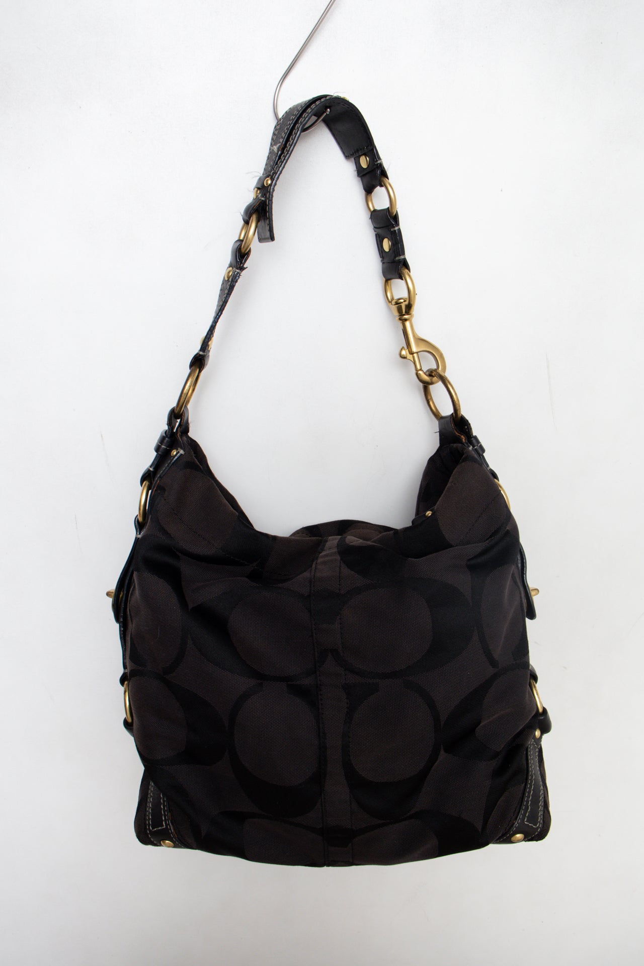 #194 Coach Shoulder Bag Black | c. 195 | Size
