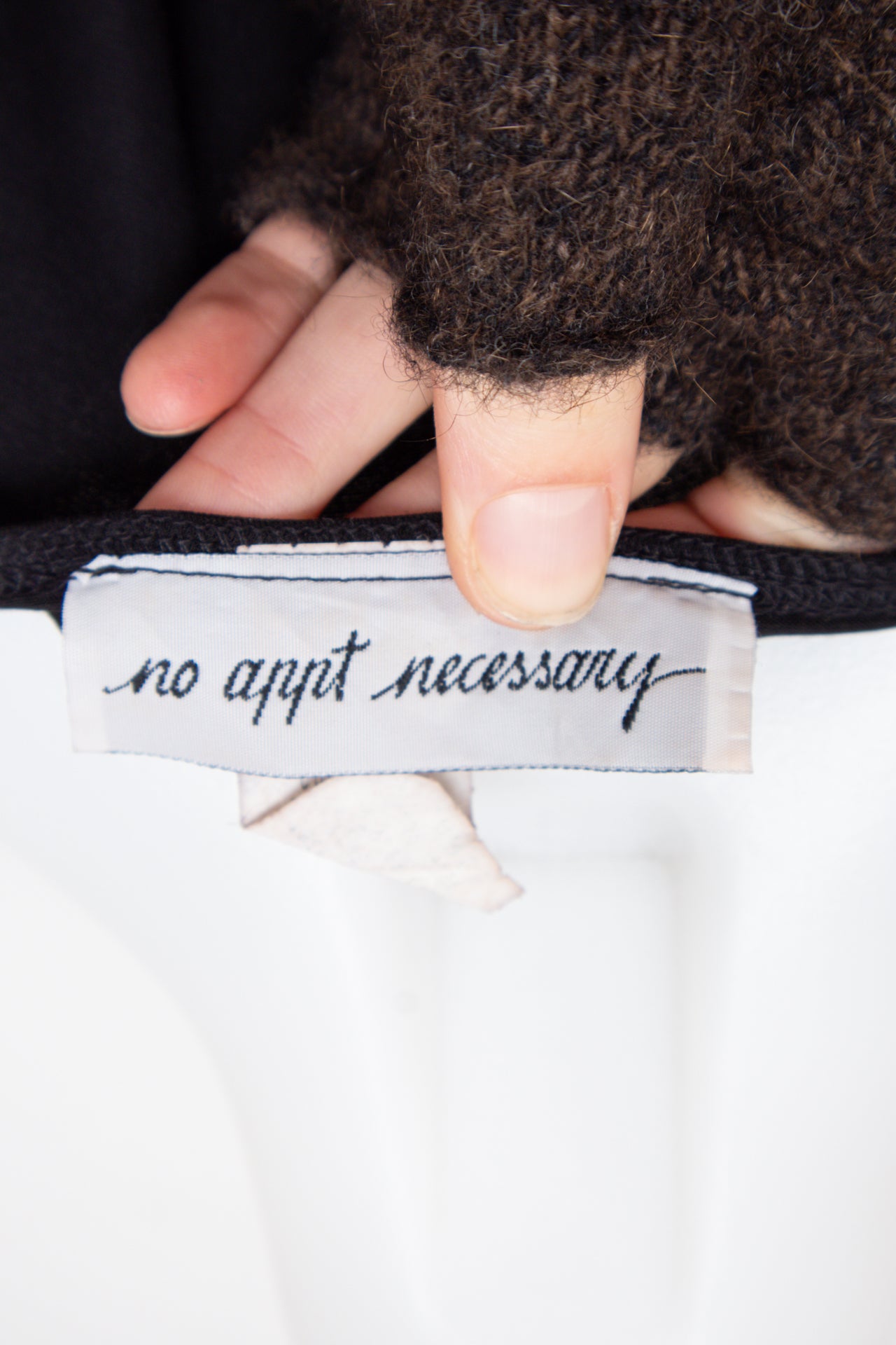 #70 No Apt Nacassary T-shirt Black | c. 195 | Size 8