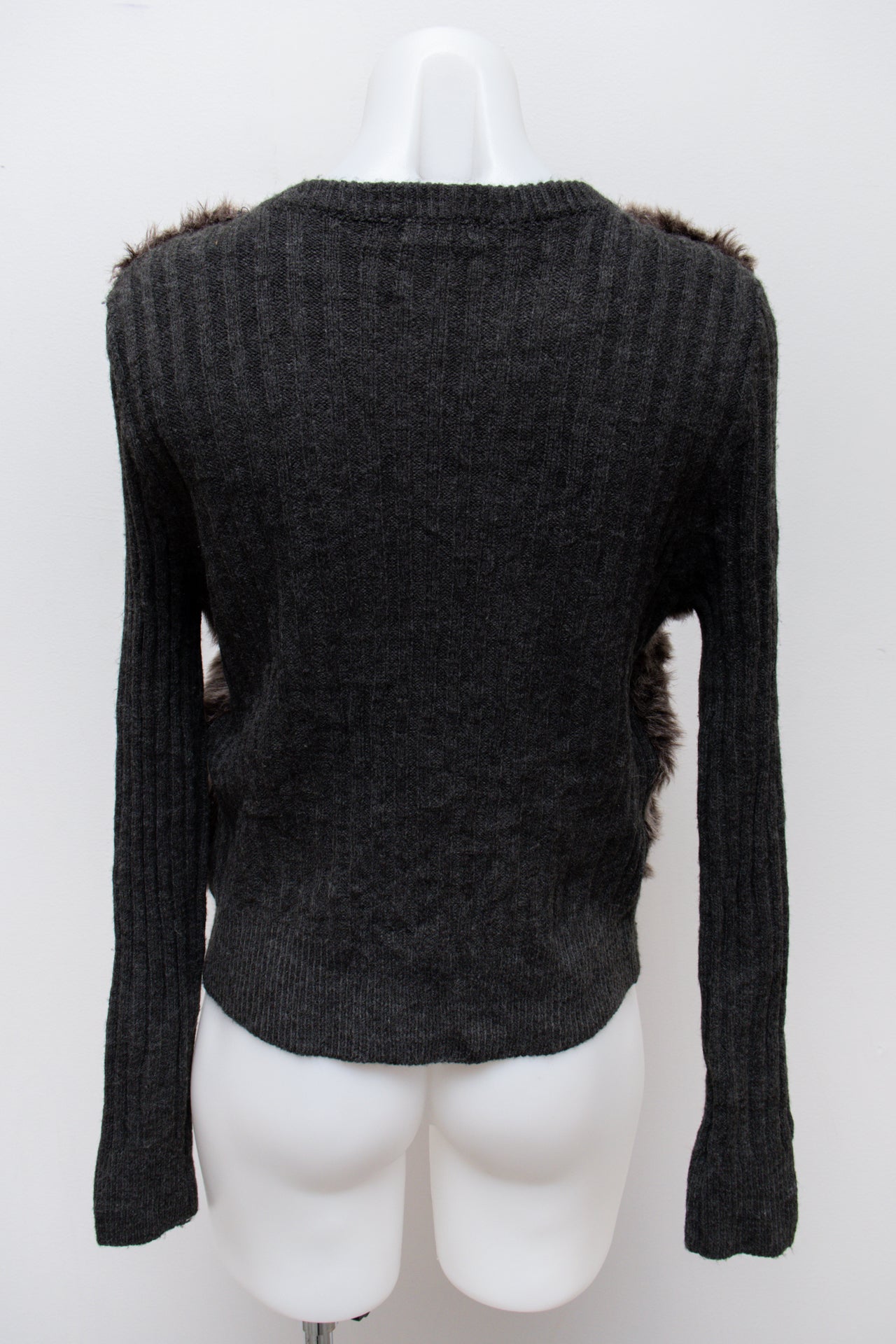 #84 Xoxo T-shirt Gray | c. 192 | Size 14