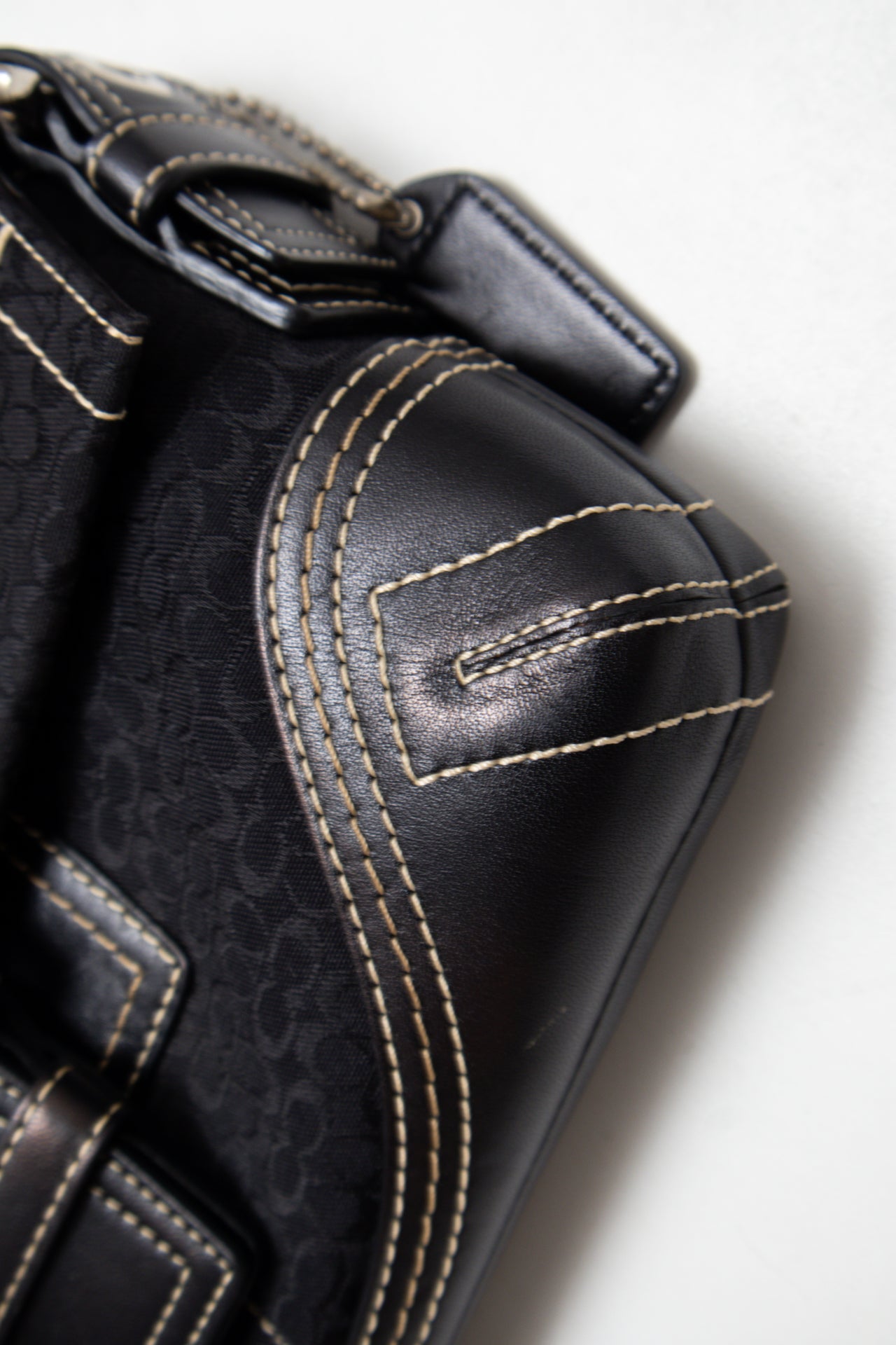 # Coach Shoulder Bag Black | c. 187 | Size