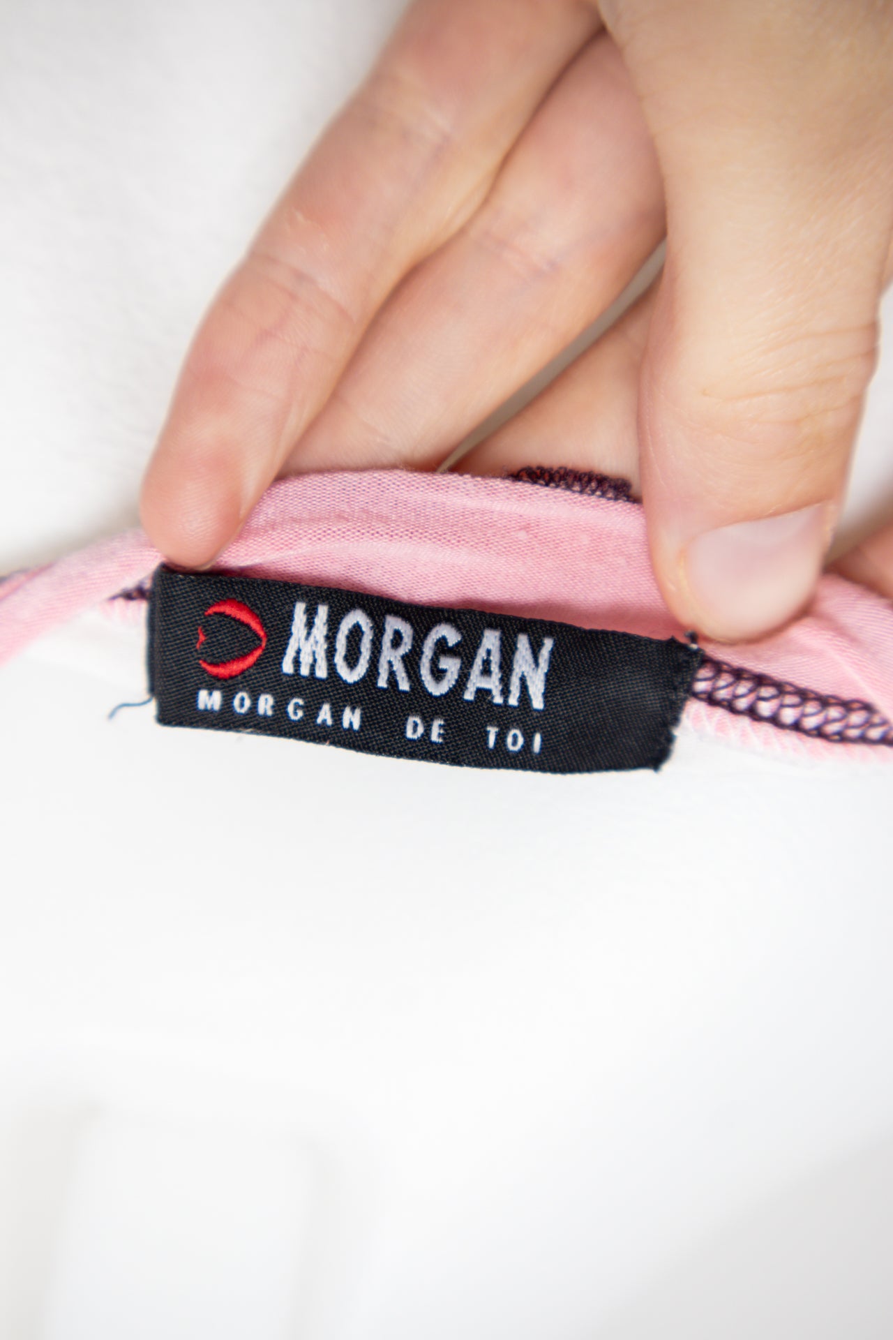 #28 Morgan Tank Top White | c. 180 | Size 14/16