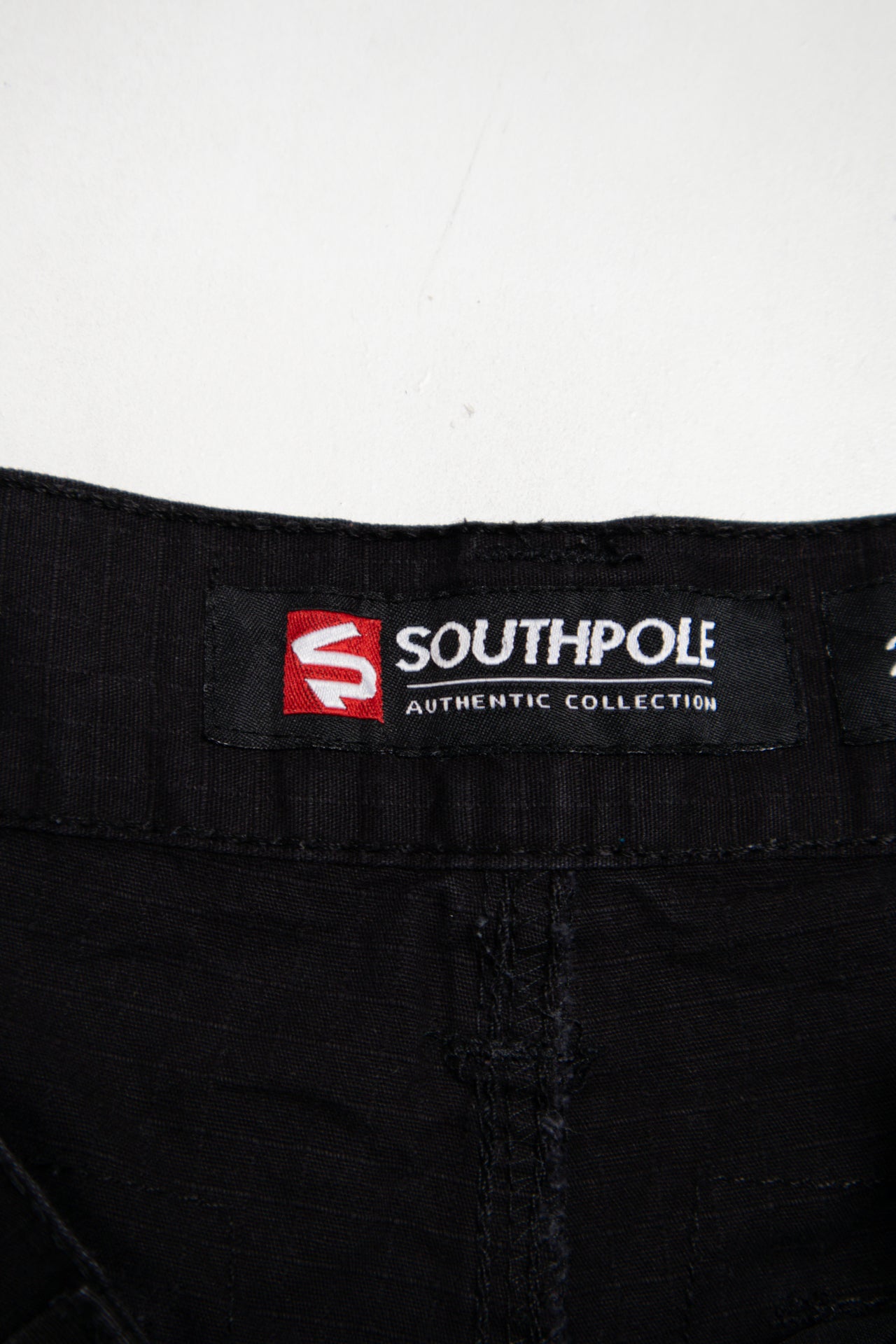 #54 Southpole Shorts Black | c. 188 | Size 6/8