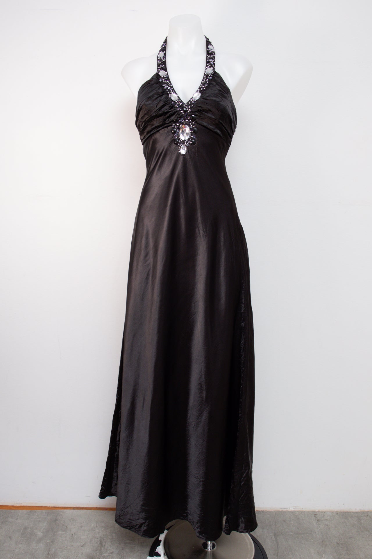 #190 Newness Dress Black | c. 205 | Size 8