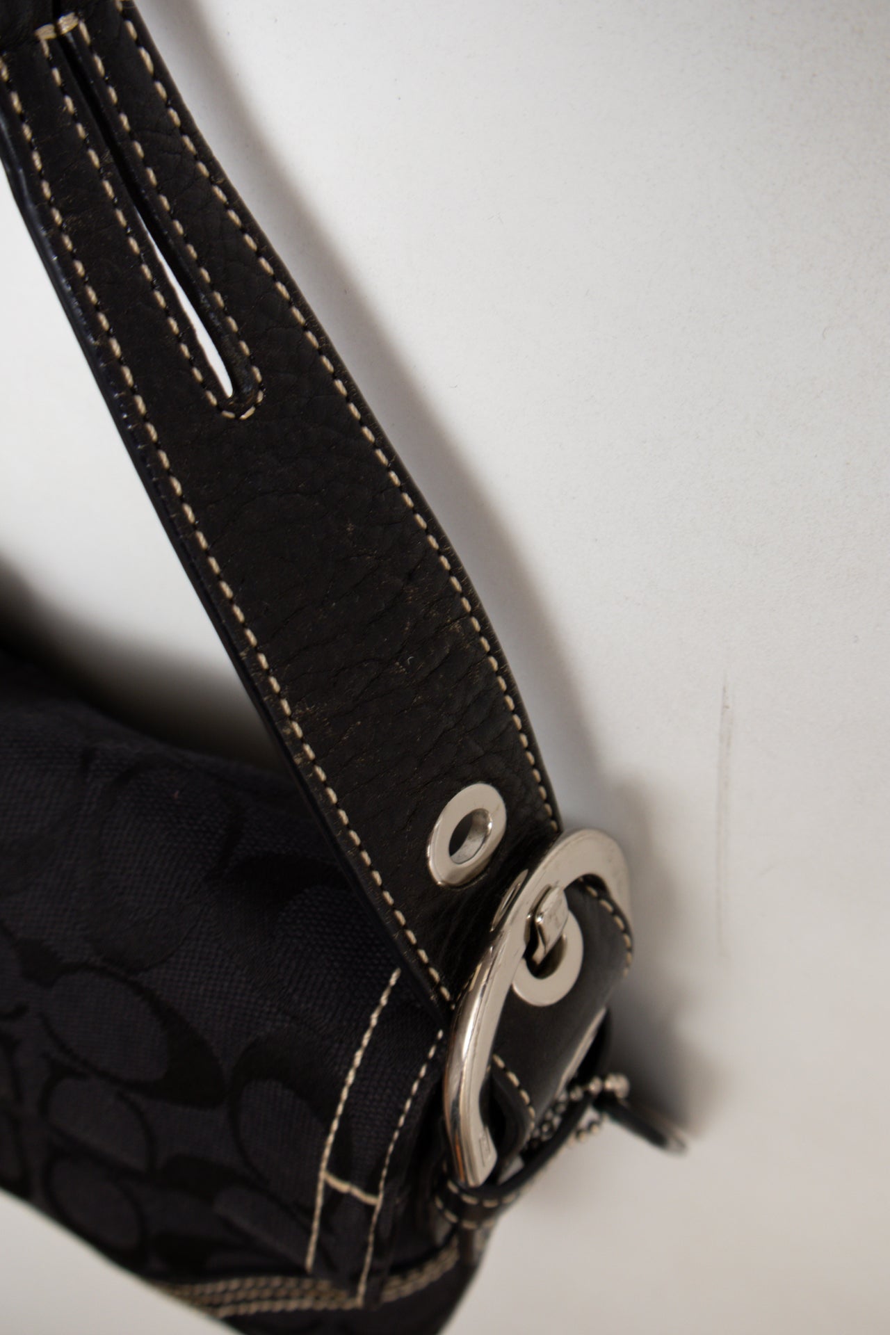 #201 Coach Shoulder Bag Black | c. 190 | Size