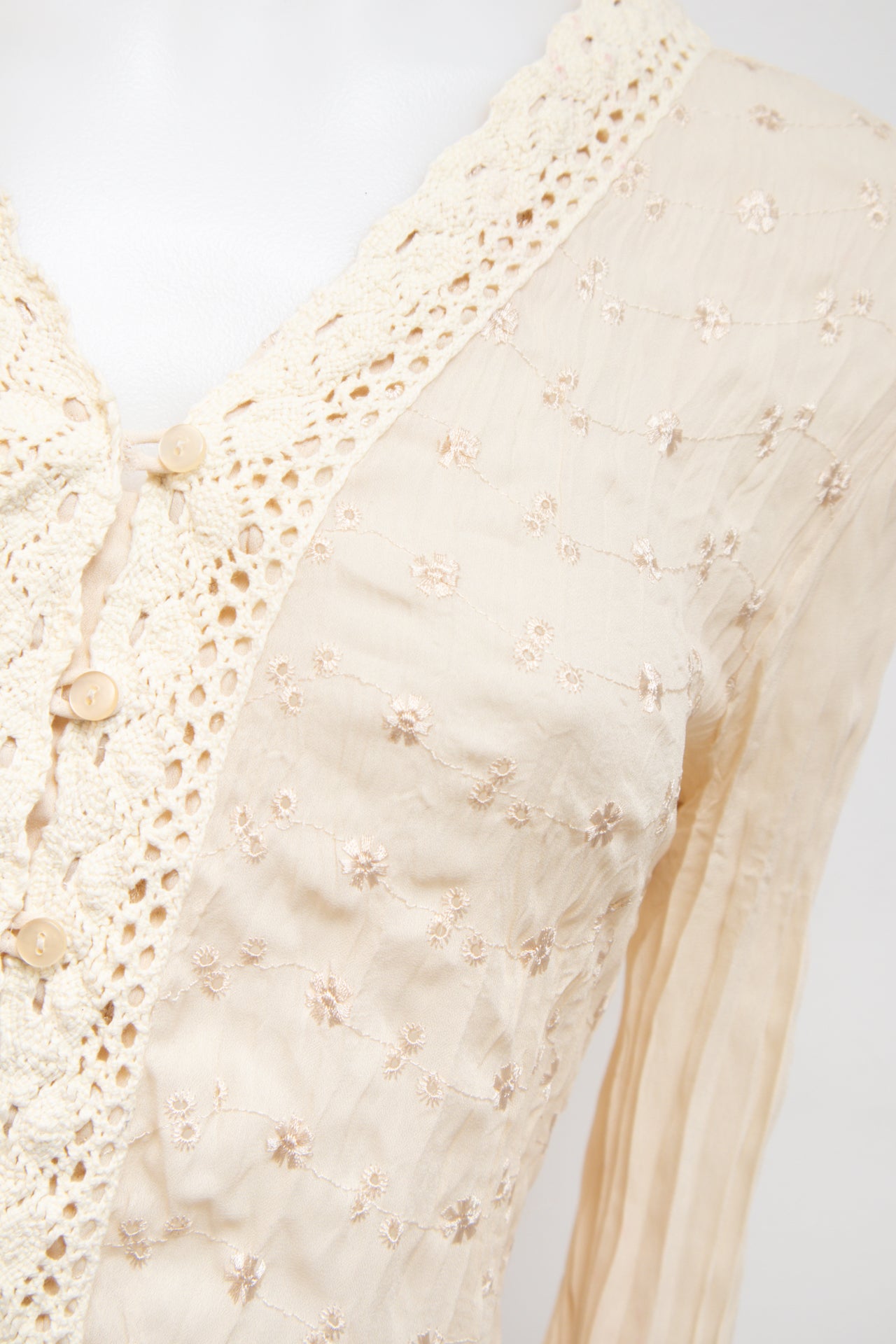 #32 Camisole Top White | c. 196 | Size 8/10
