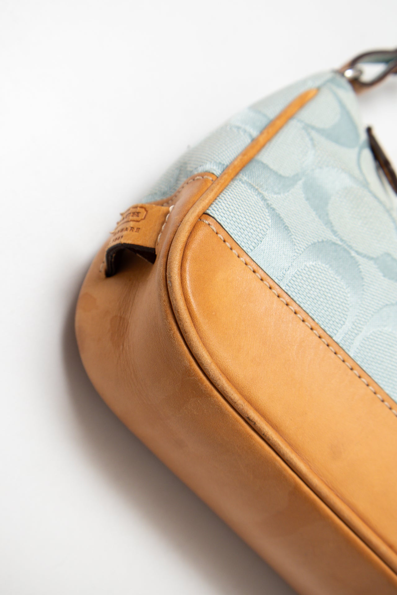 #167 Coach Shoulder Bag Blue | c. 183 | Size