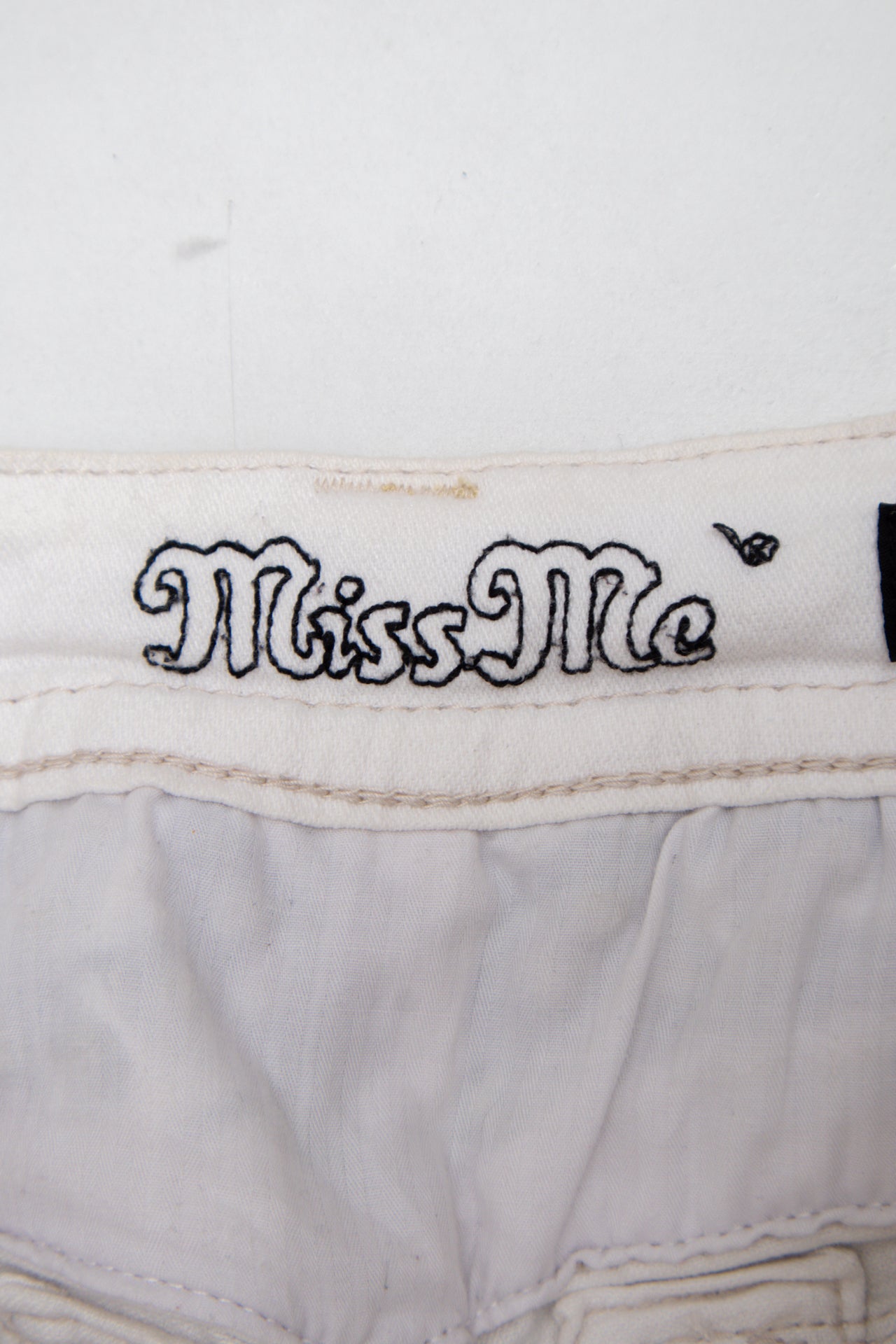 #136 Miss Me Pants White | c. 200 | Size 8