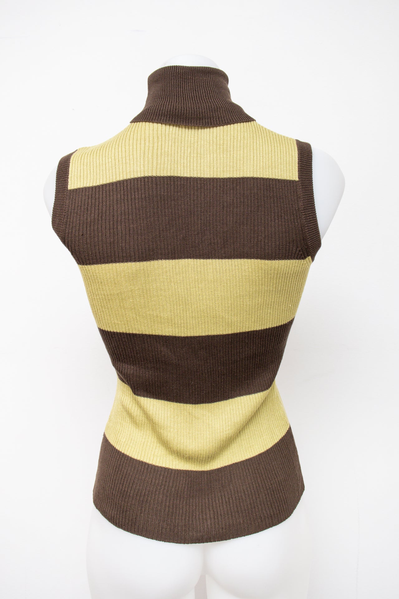 #64 Banana Republic Tank Top Brown | c. 195 | Size 8