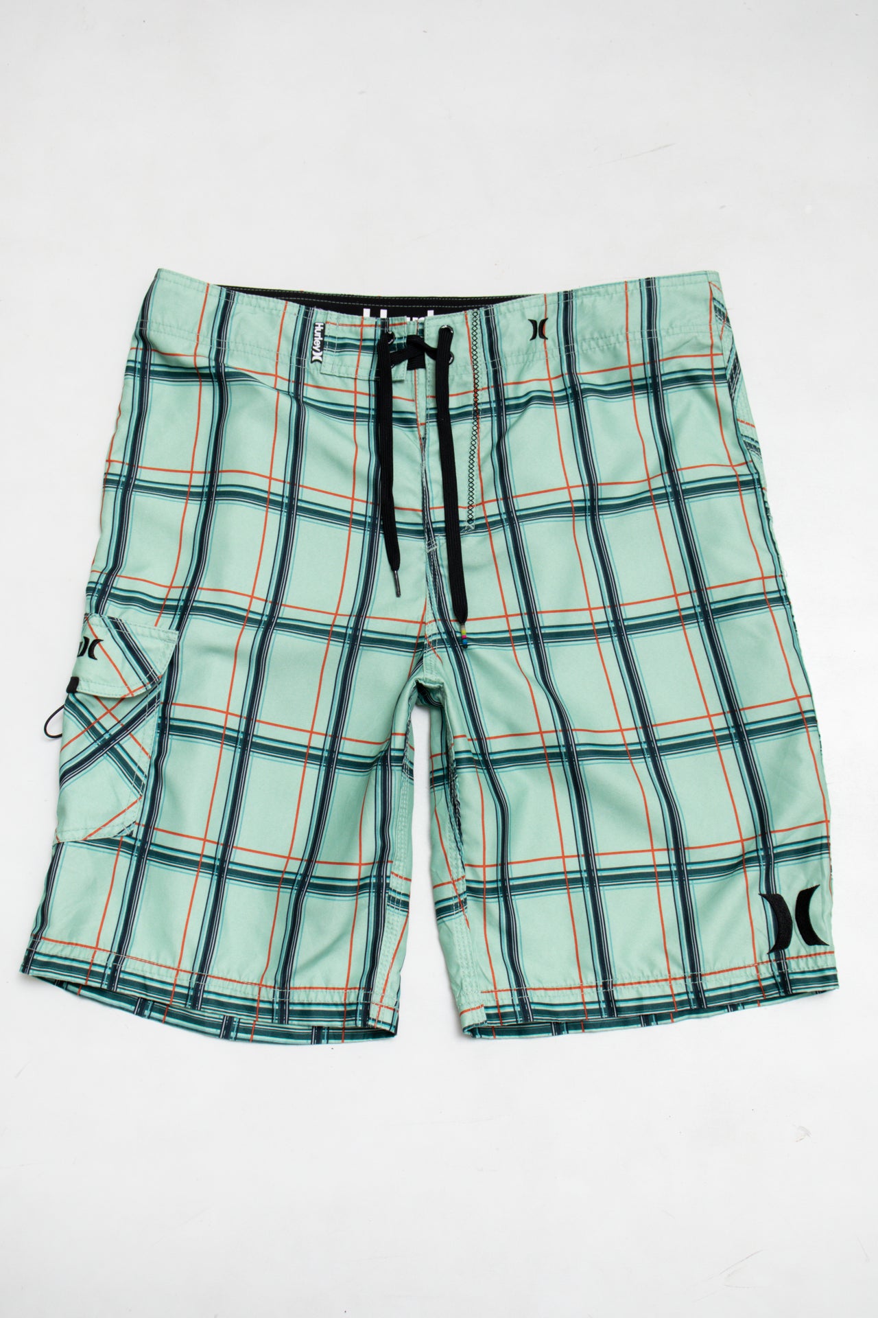 #147 Hurley Shorts Green | c. 189 | Size 14