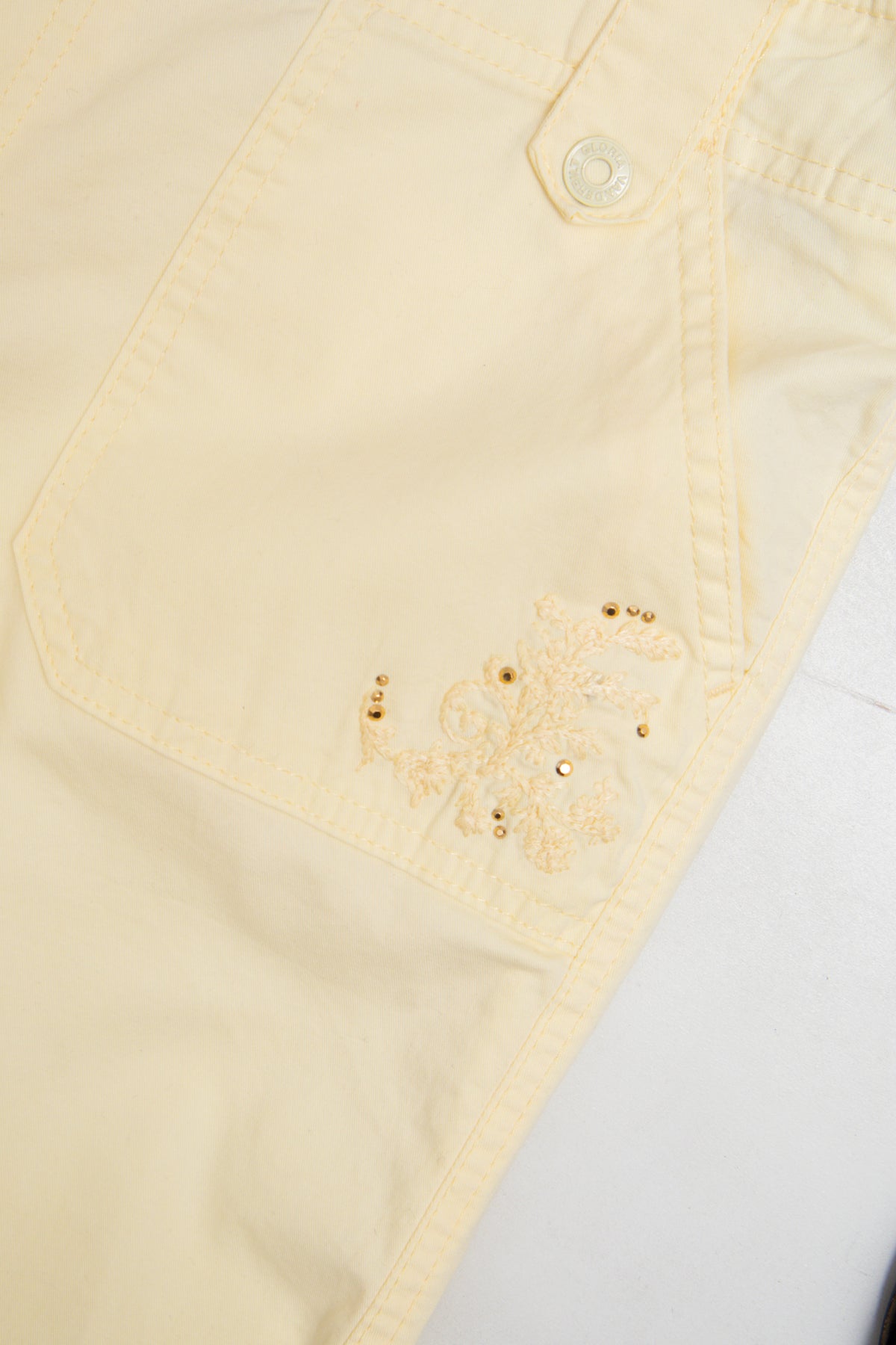 #078 Gloria Vanderbilt Capris Yellow | c. 209 | Size 12