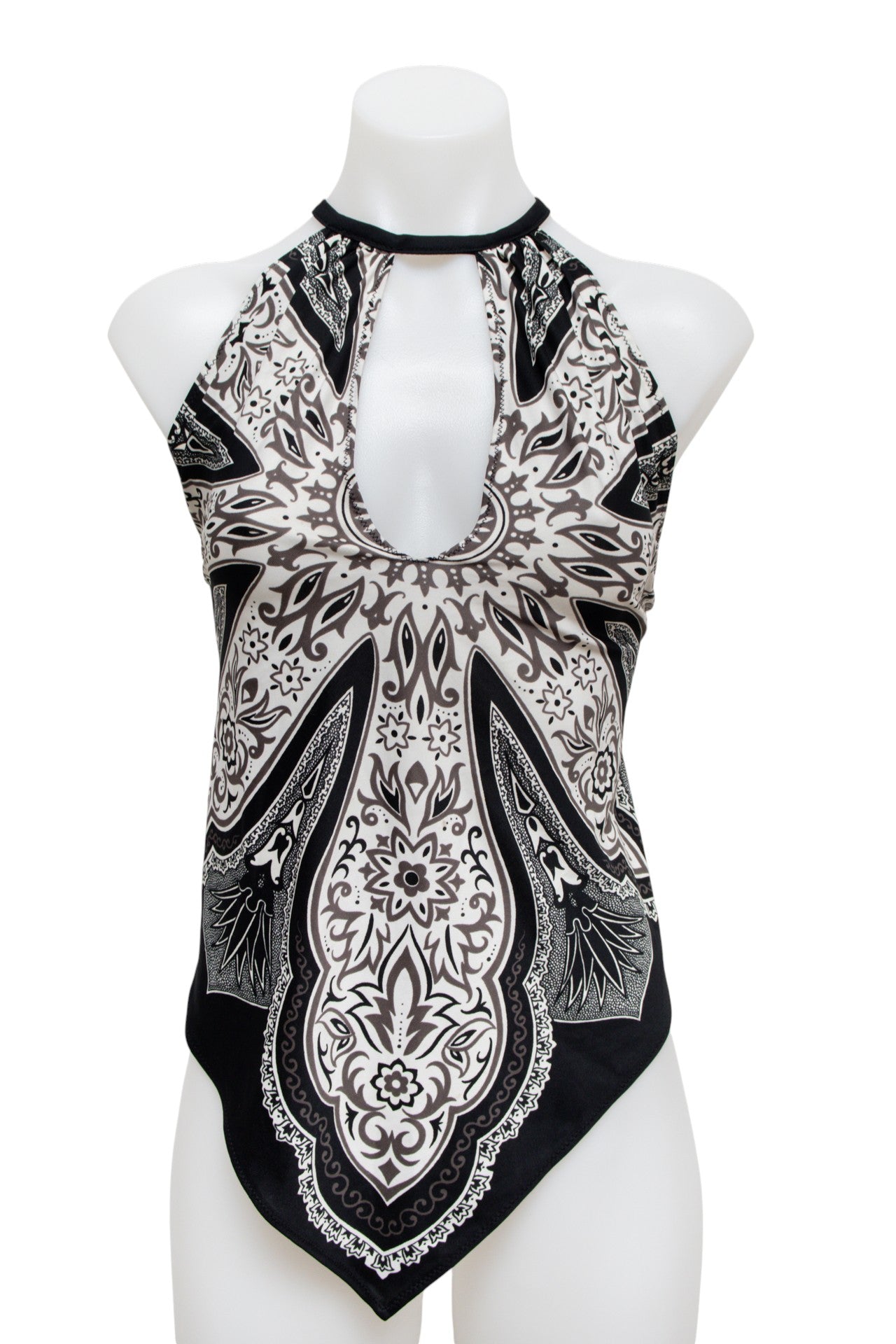 #192 Halter Top Black | c. 179 | Size 8