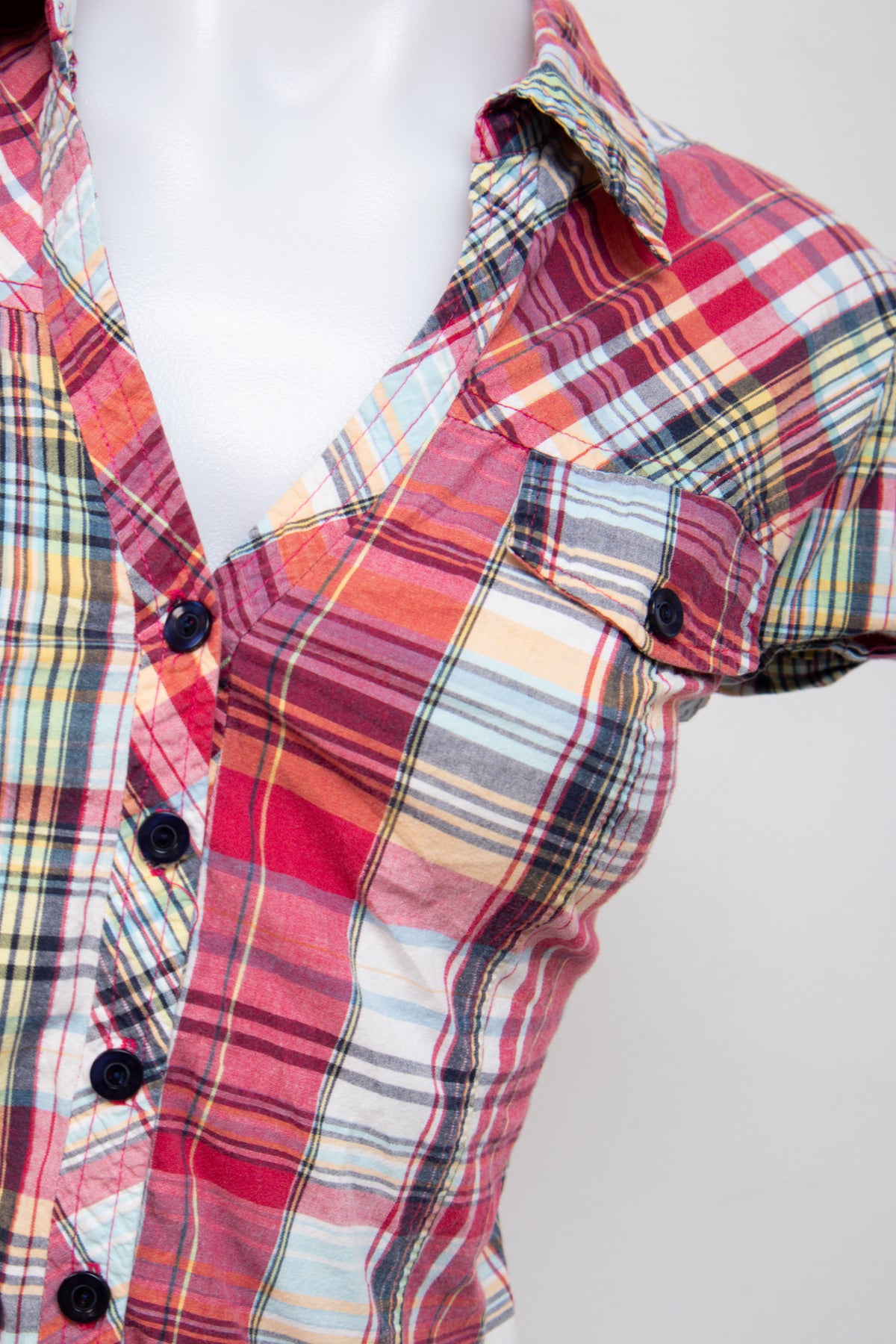 #057 3 Sixteen Short Sleeve Red | c. 209 | Size 8