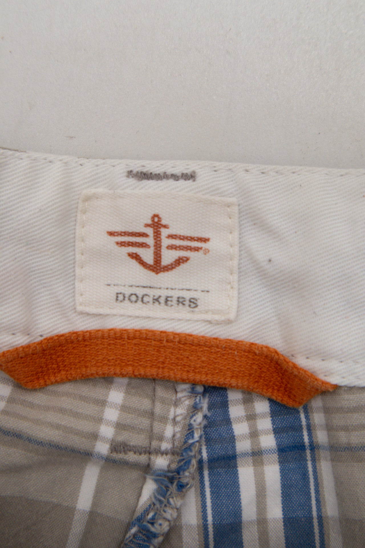 #138 Dockers Shorts Beige | c. 203 | Size 14