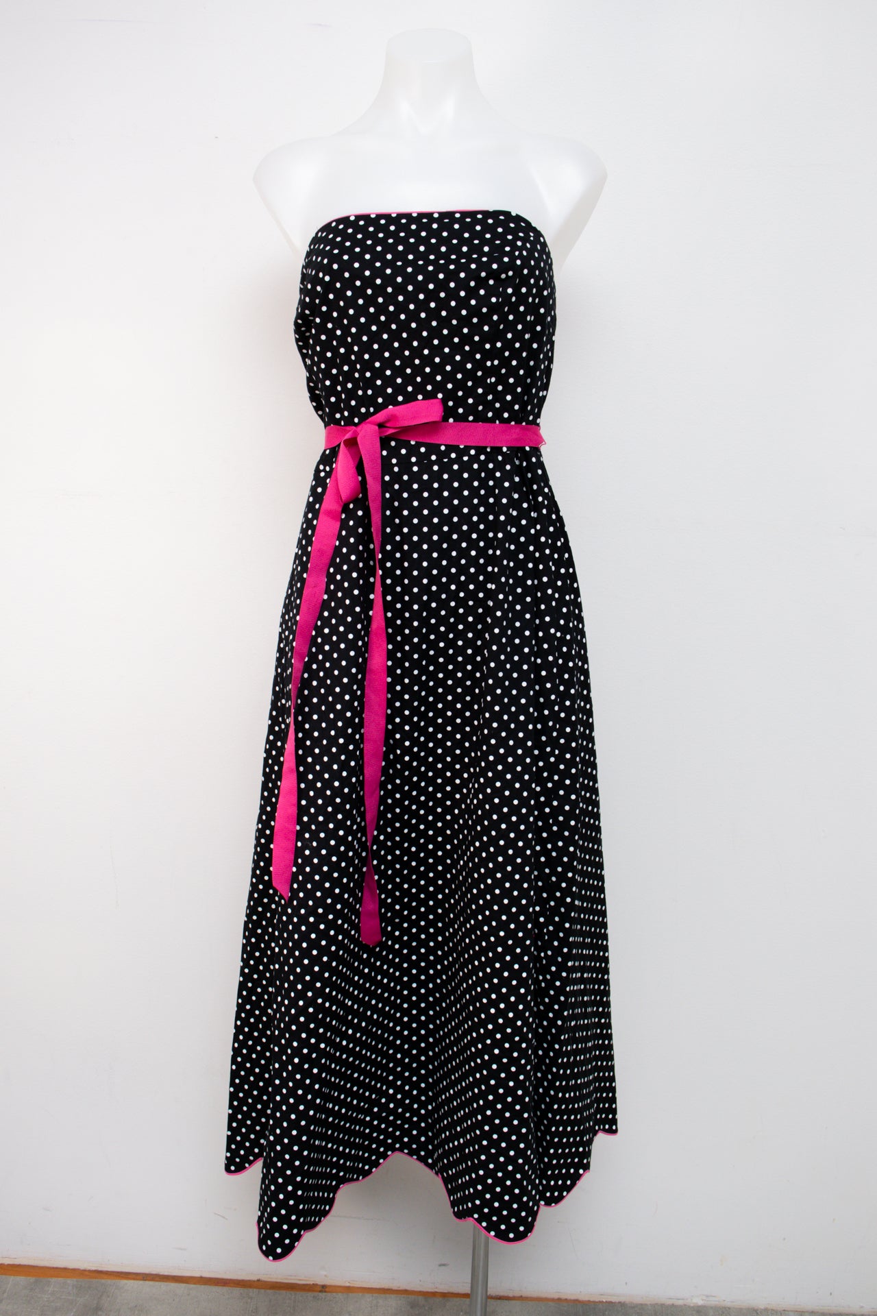 #178 Dress Black | c. 205 | Size 8