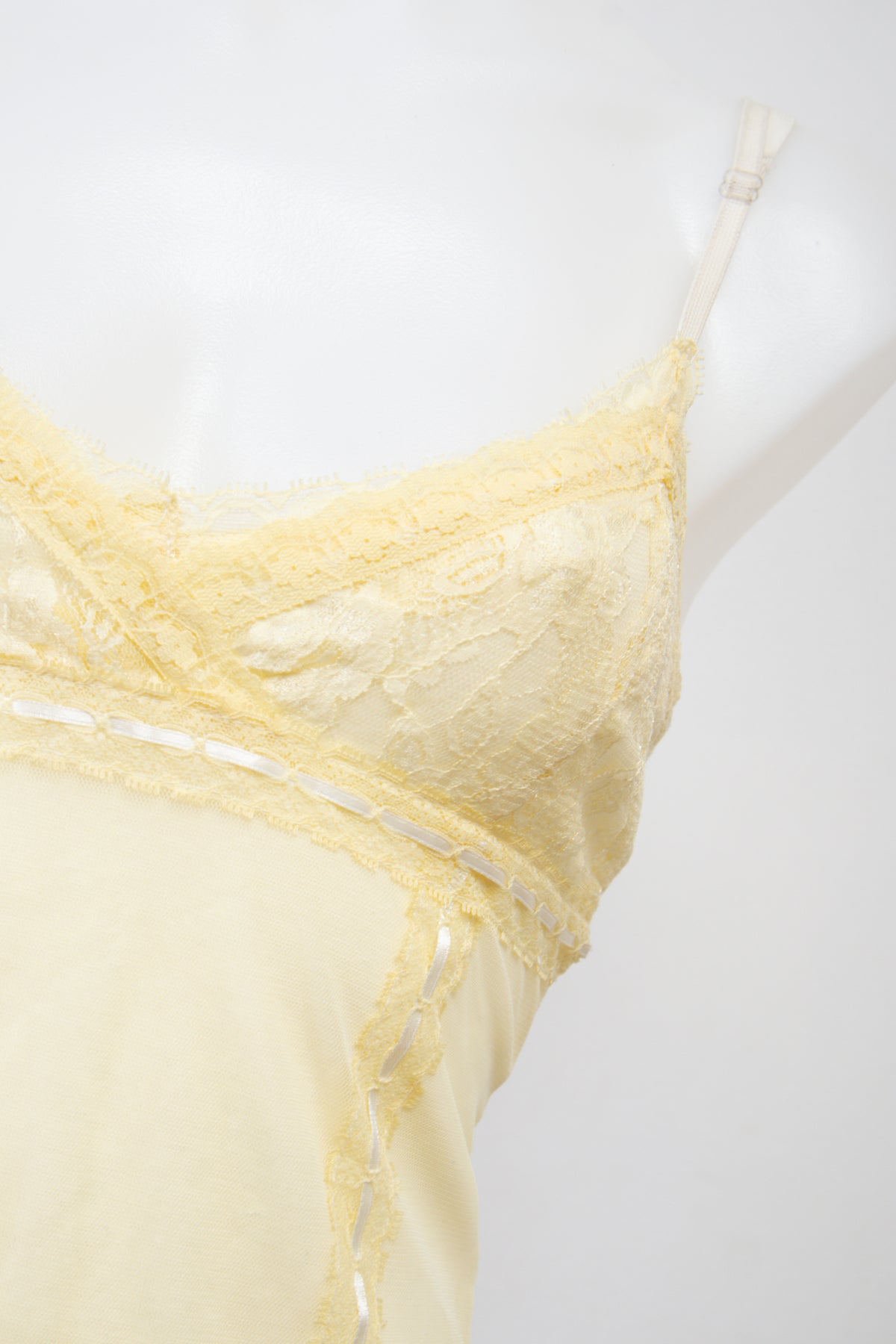 #026 Passport Camisole Yellow | c. 207 | Size 8