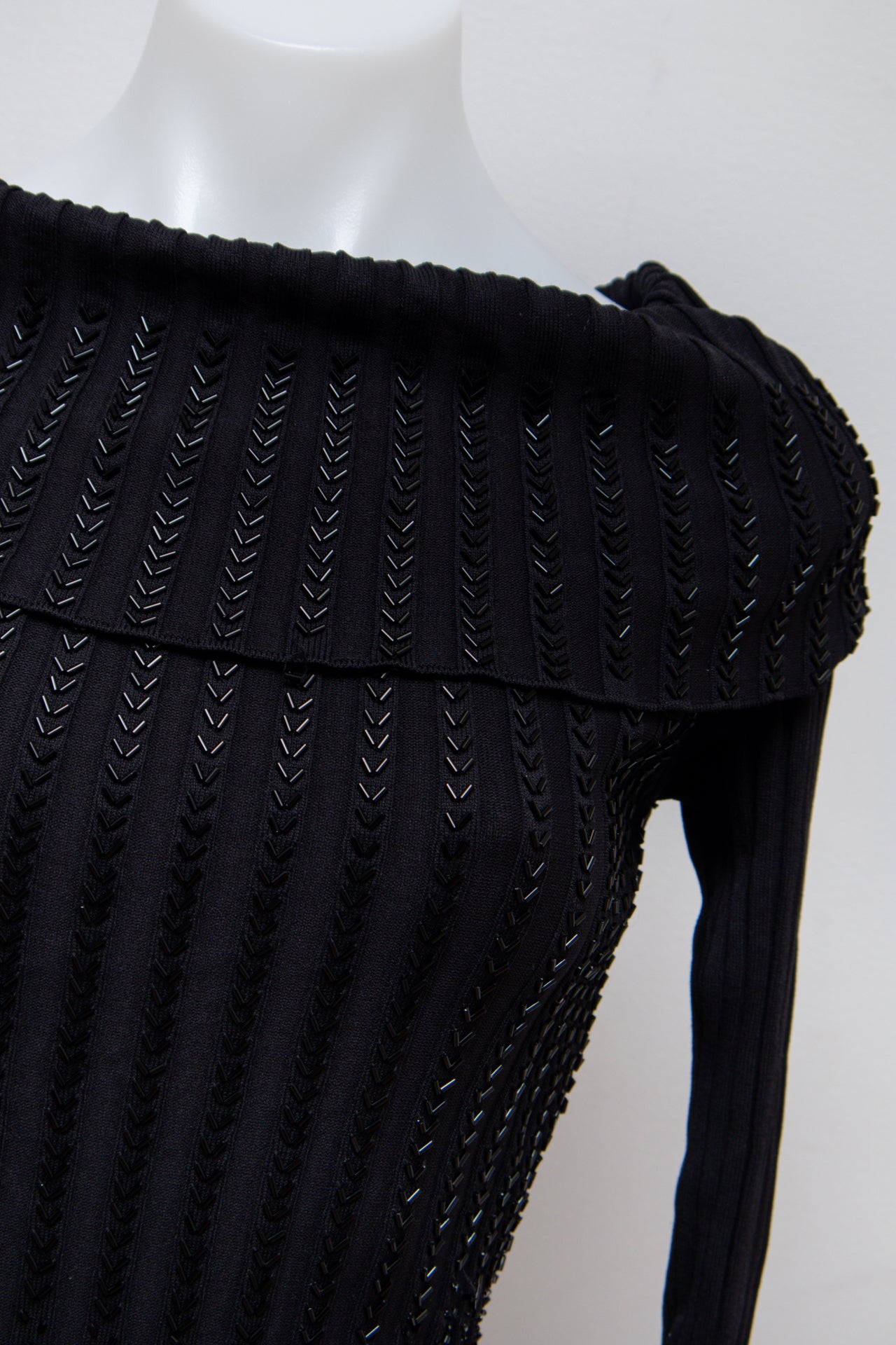 #80 Caché T-shirt Black | c. 192 | Size 8