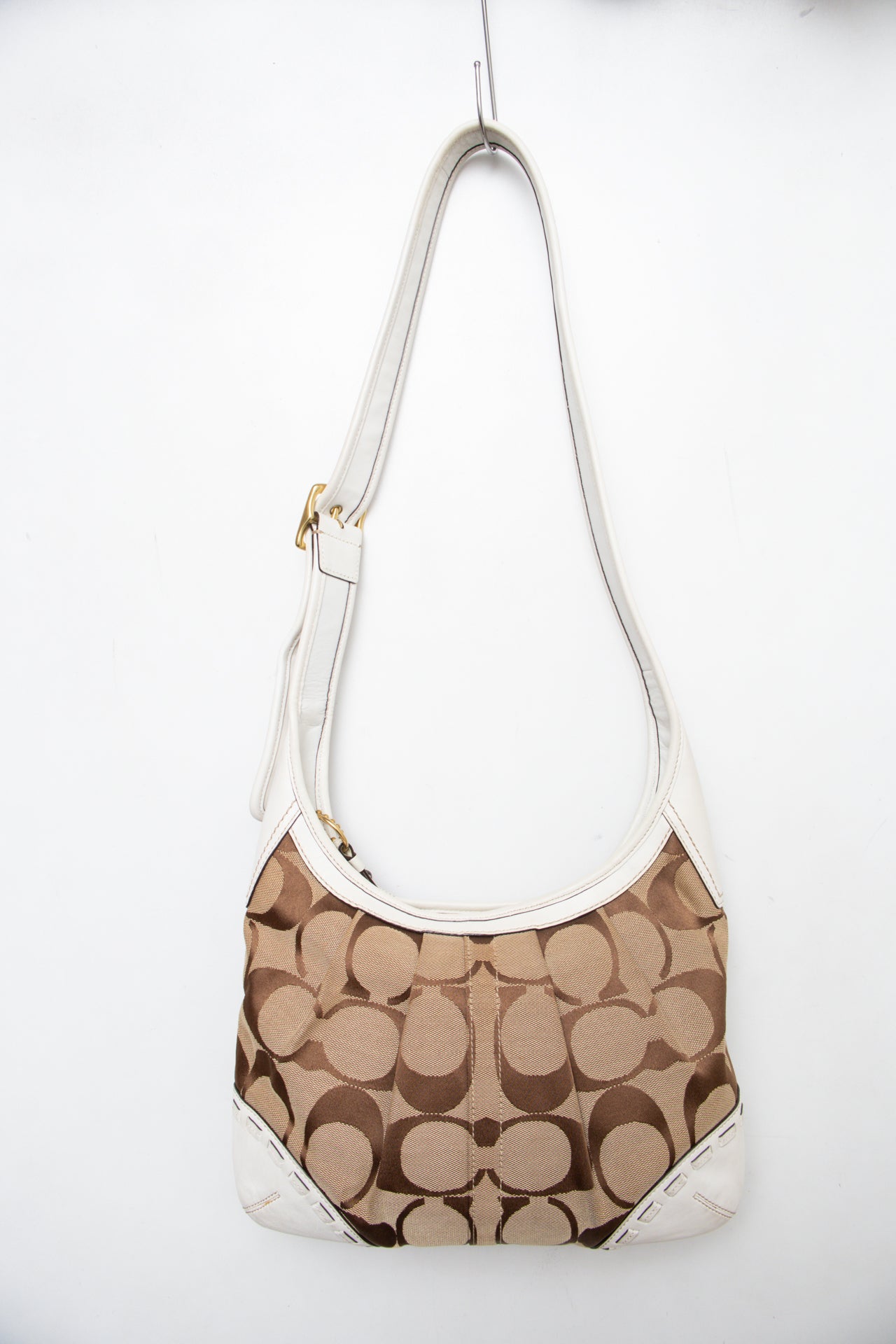 #194 Coach Shoulder Bag Brown | c. 202 | Size