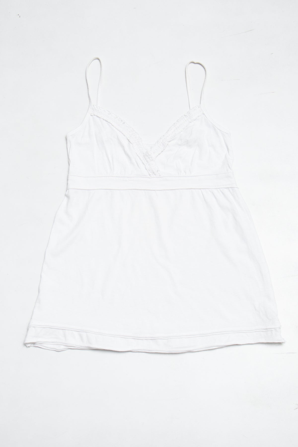 #075 Cami White | c. 209 | Size 6