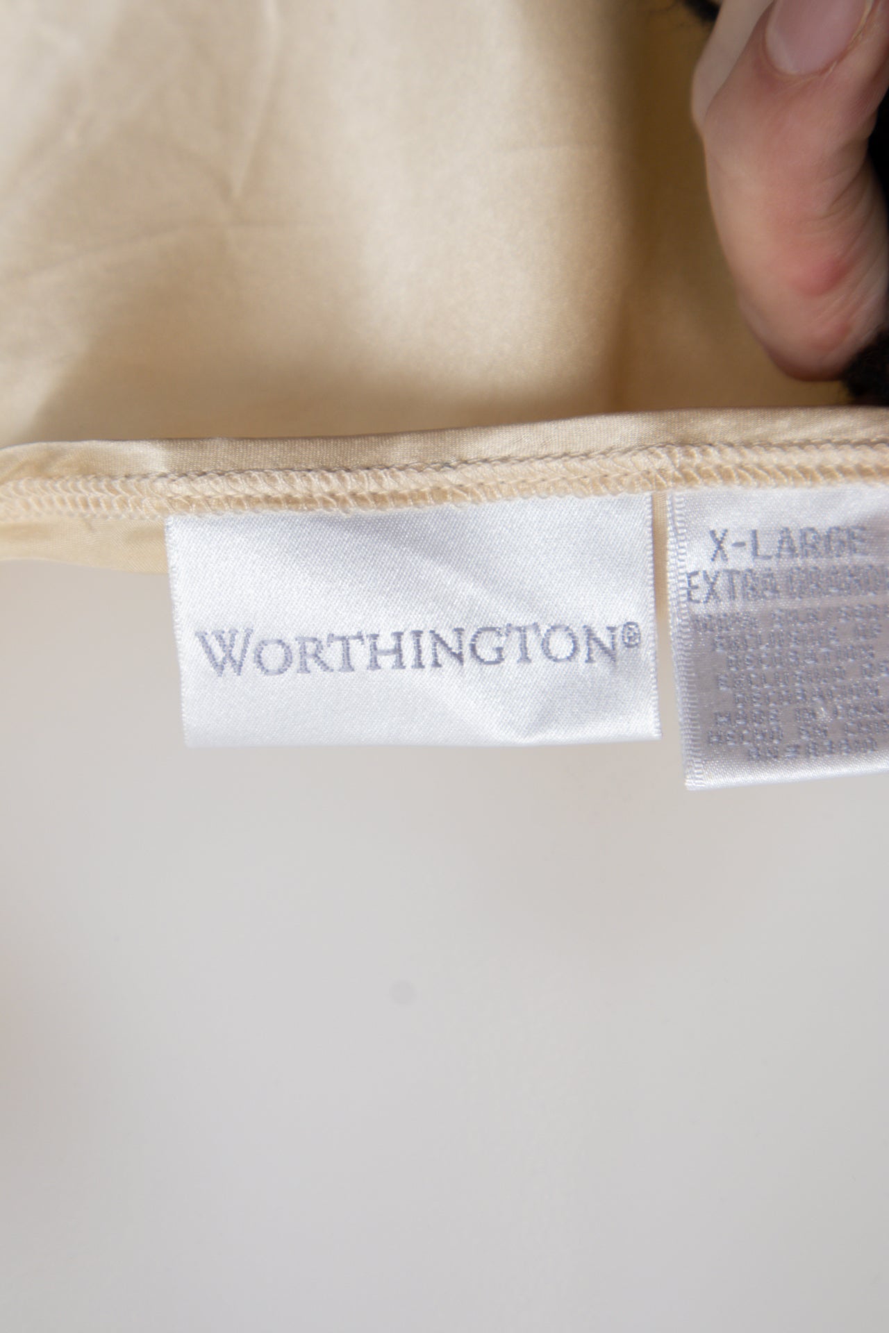 #016 Worthington Camisole Beige | c. 199 | Size 14/16