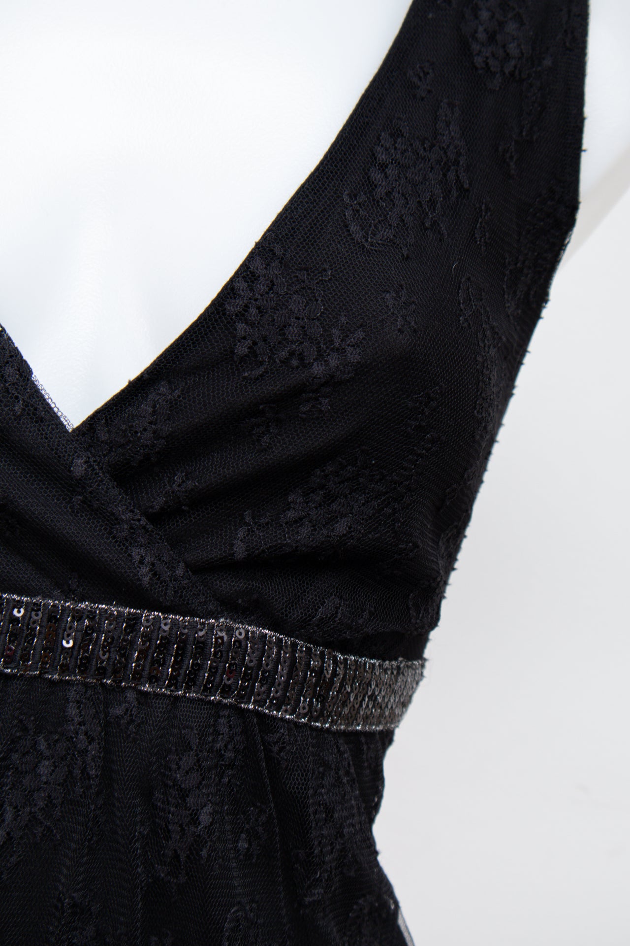 #49 New York & Company Camisole Top Black | c. 198 | Size 12