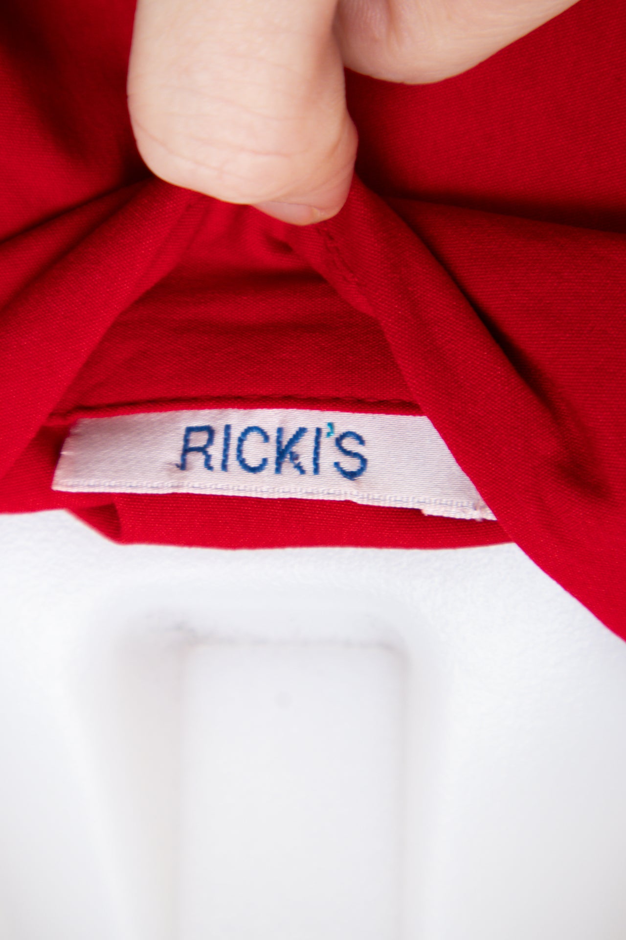 #96 Ricki's T-shirt Red | c. 197 | Size 8