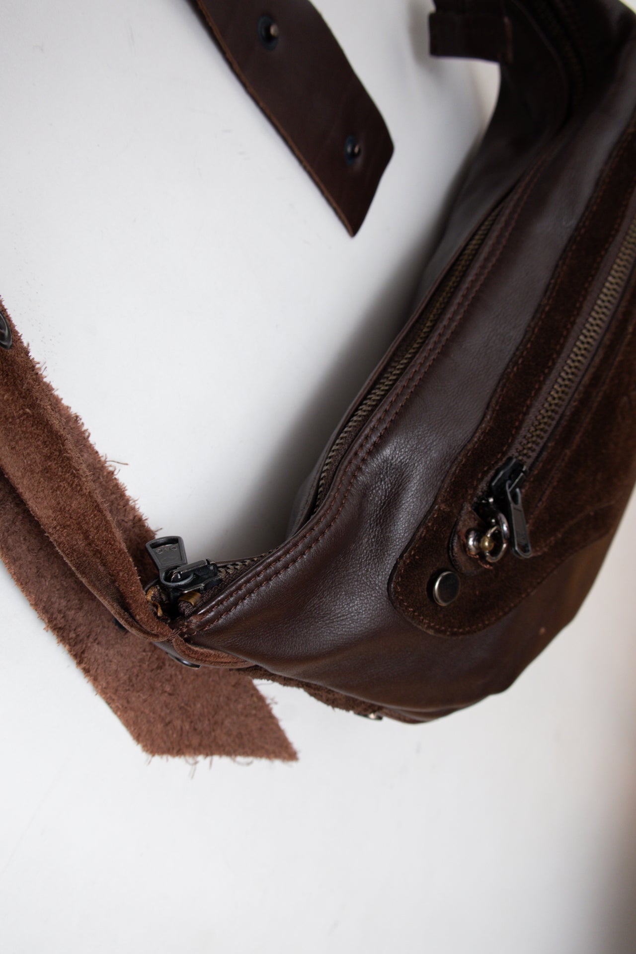 #130 D&g Bag Brown | c. 209 | Size
