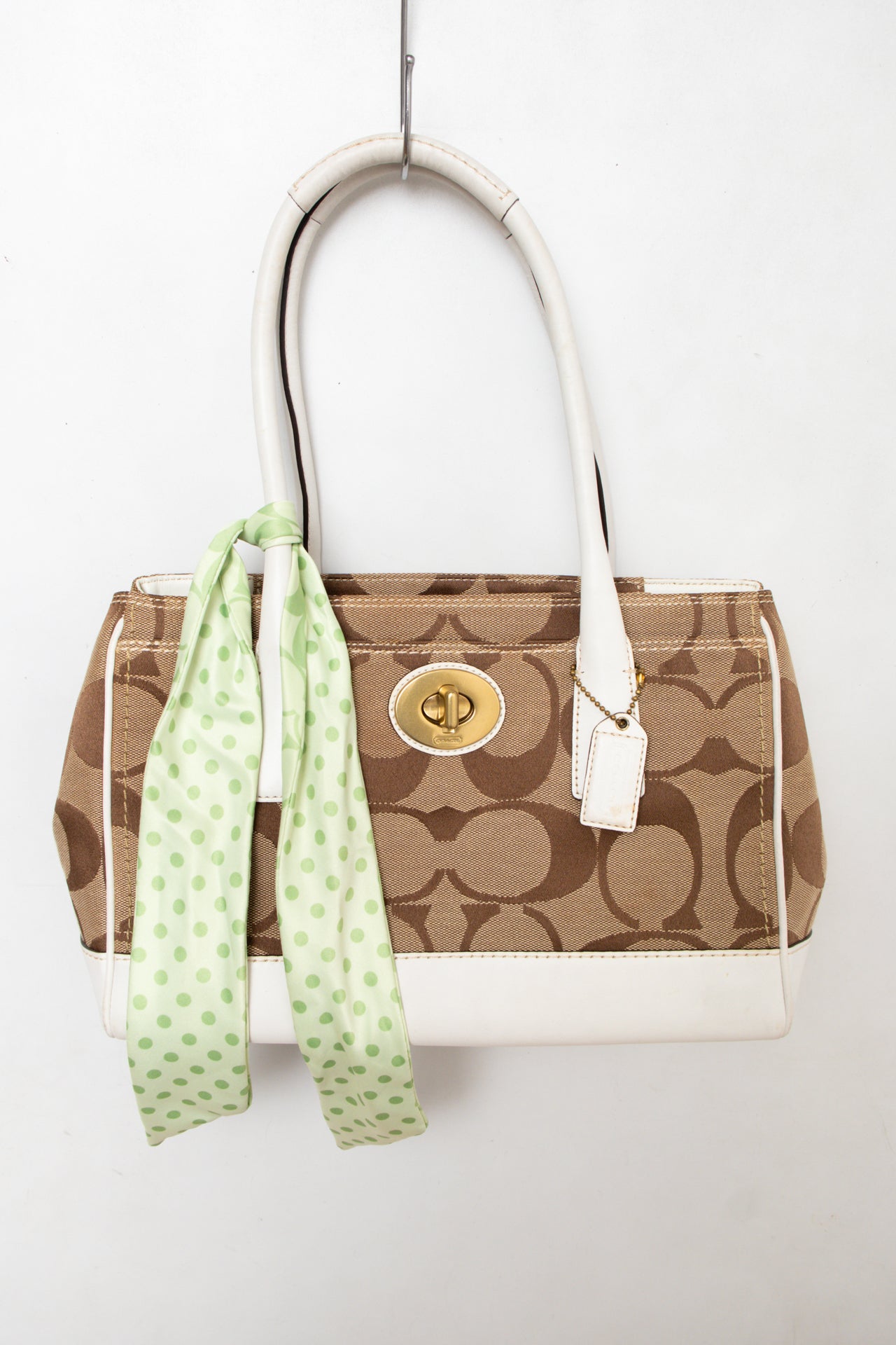 #192 Coach Shoulder Bag Brown | c. 189 | Size