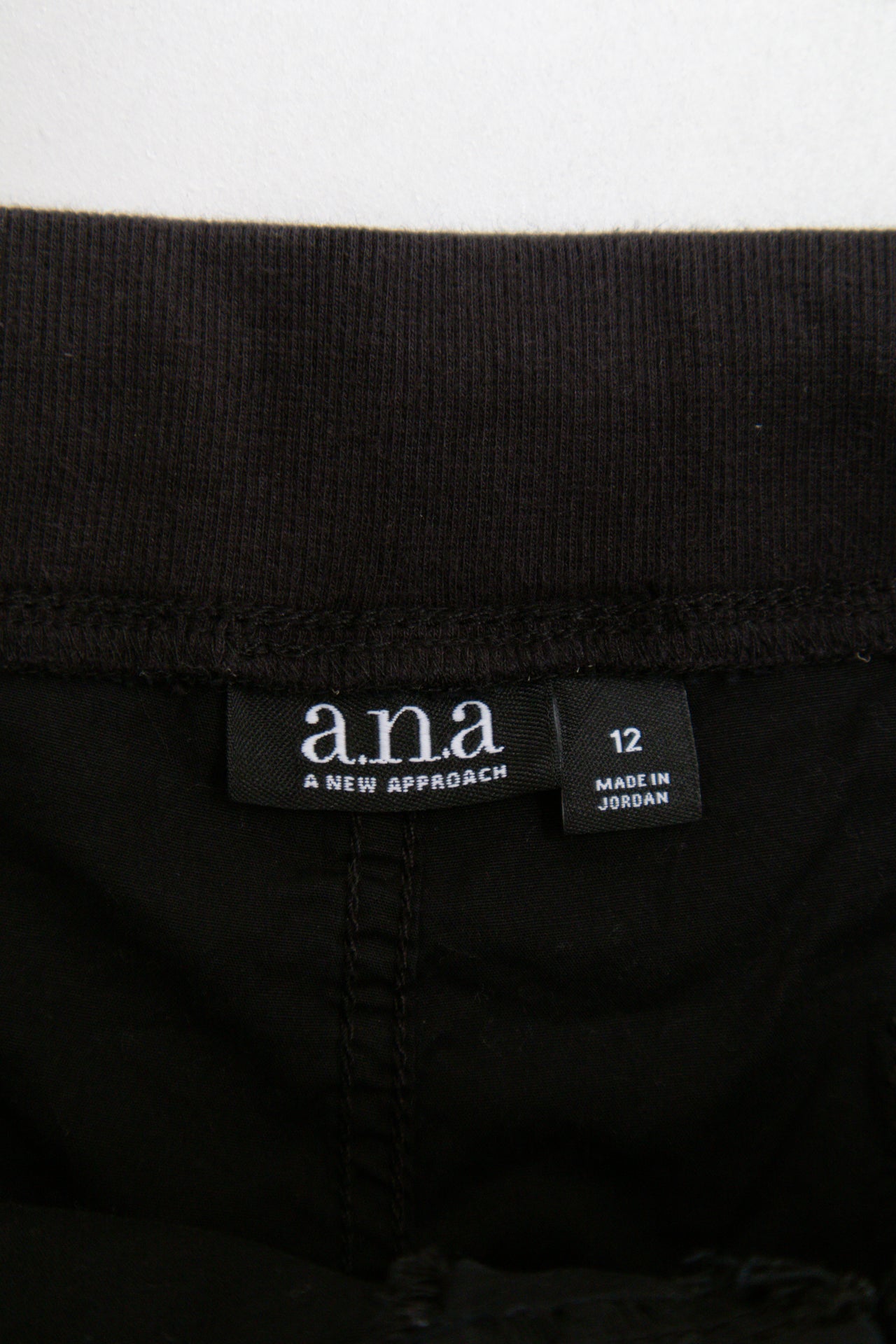 #136 A.n.a Shorts Black | c. 196 | Size 14
