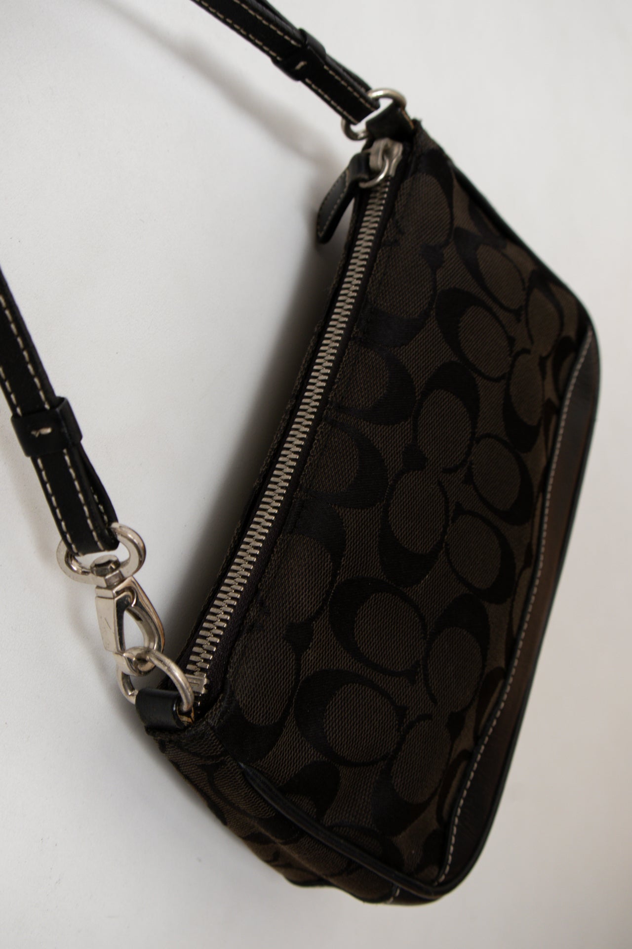 #188 Coach Shoulder Bag Black | c. 189 | Size
