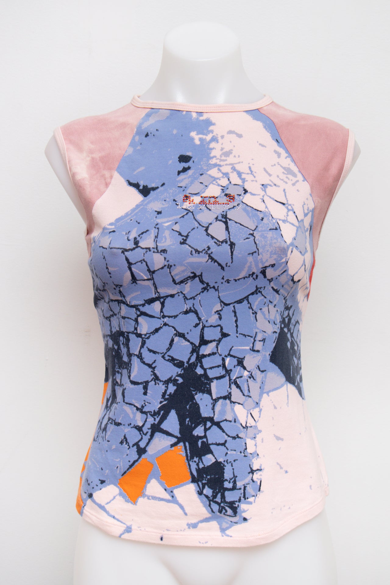 #56 T-shirt Tank Top Pink | c. 193 | Size 10