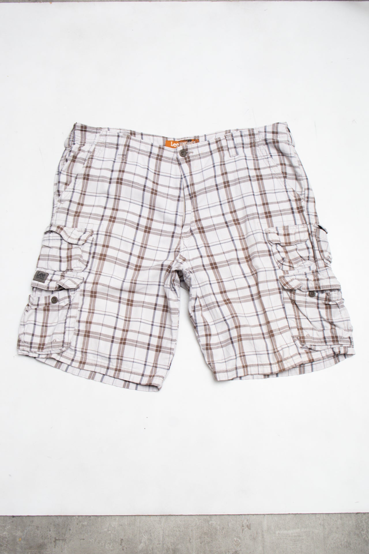 #123 Lee Shorts White | c. 204 | Size 18